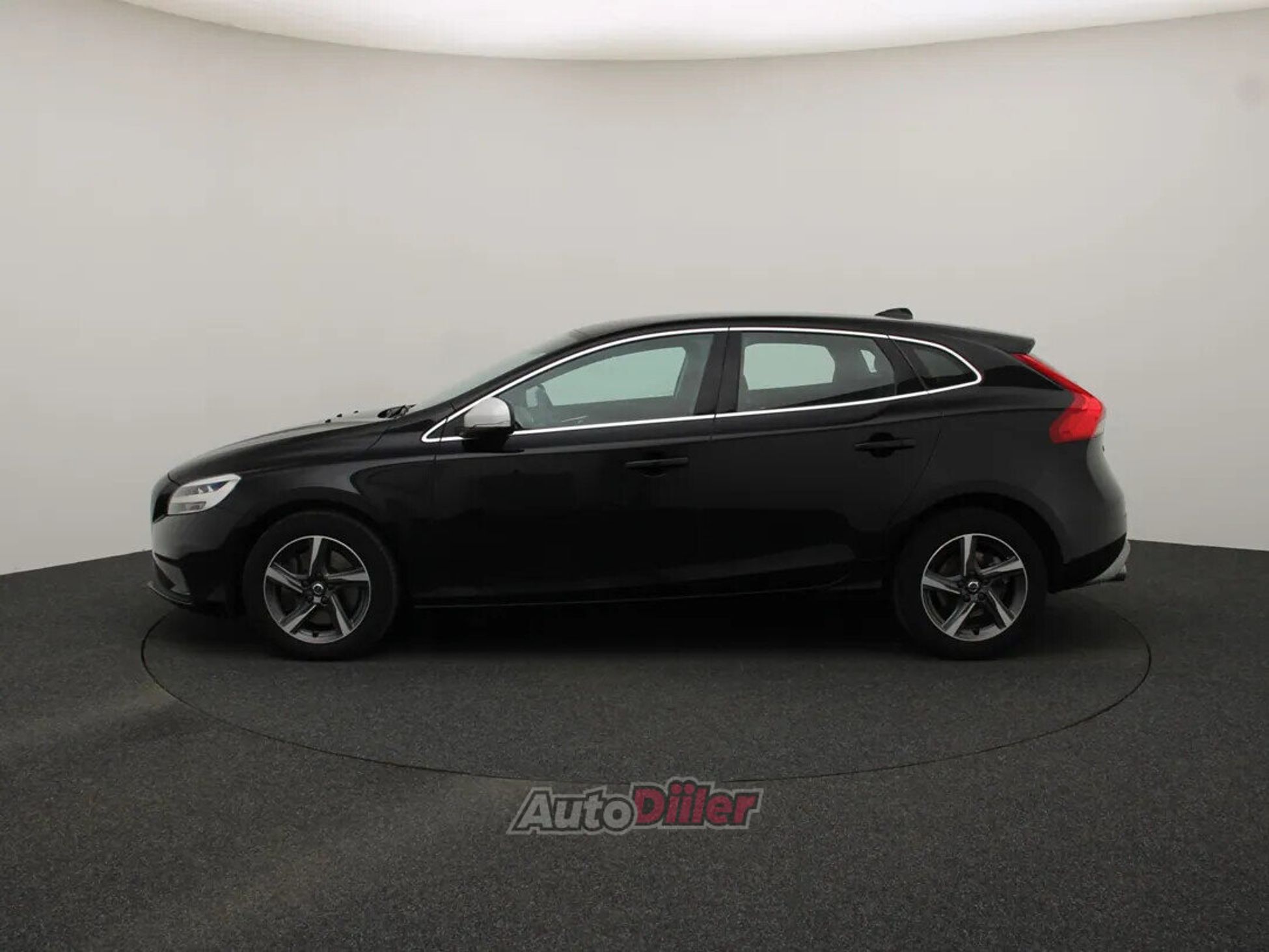 Volvo V40 Business Sport 2.0 110kW 2018, kuva 6/10