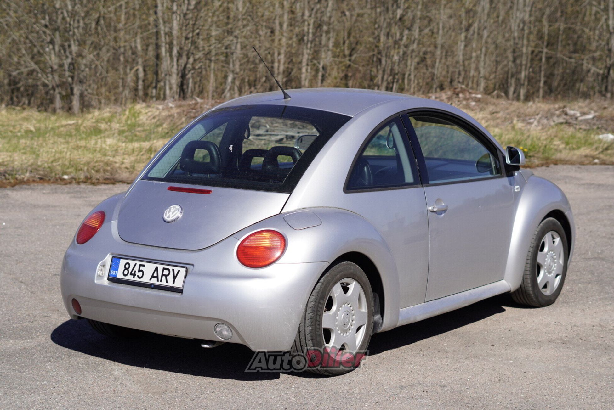 Volkswagen New Beetle 2.0 85kW 1999, photo 5/8