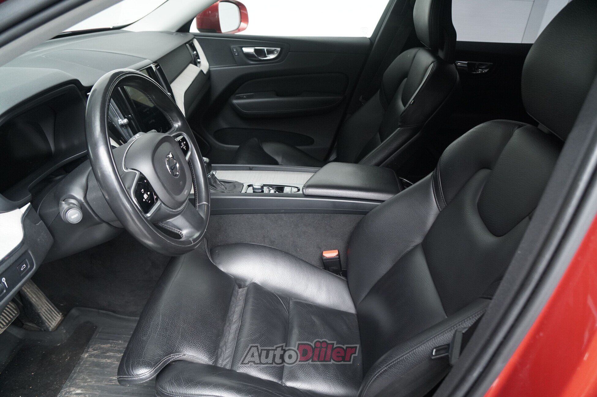 Volvo XC60 2017, photo 7/10