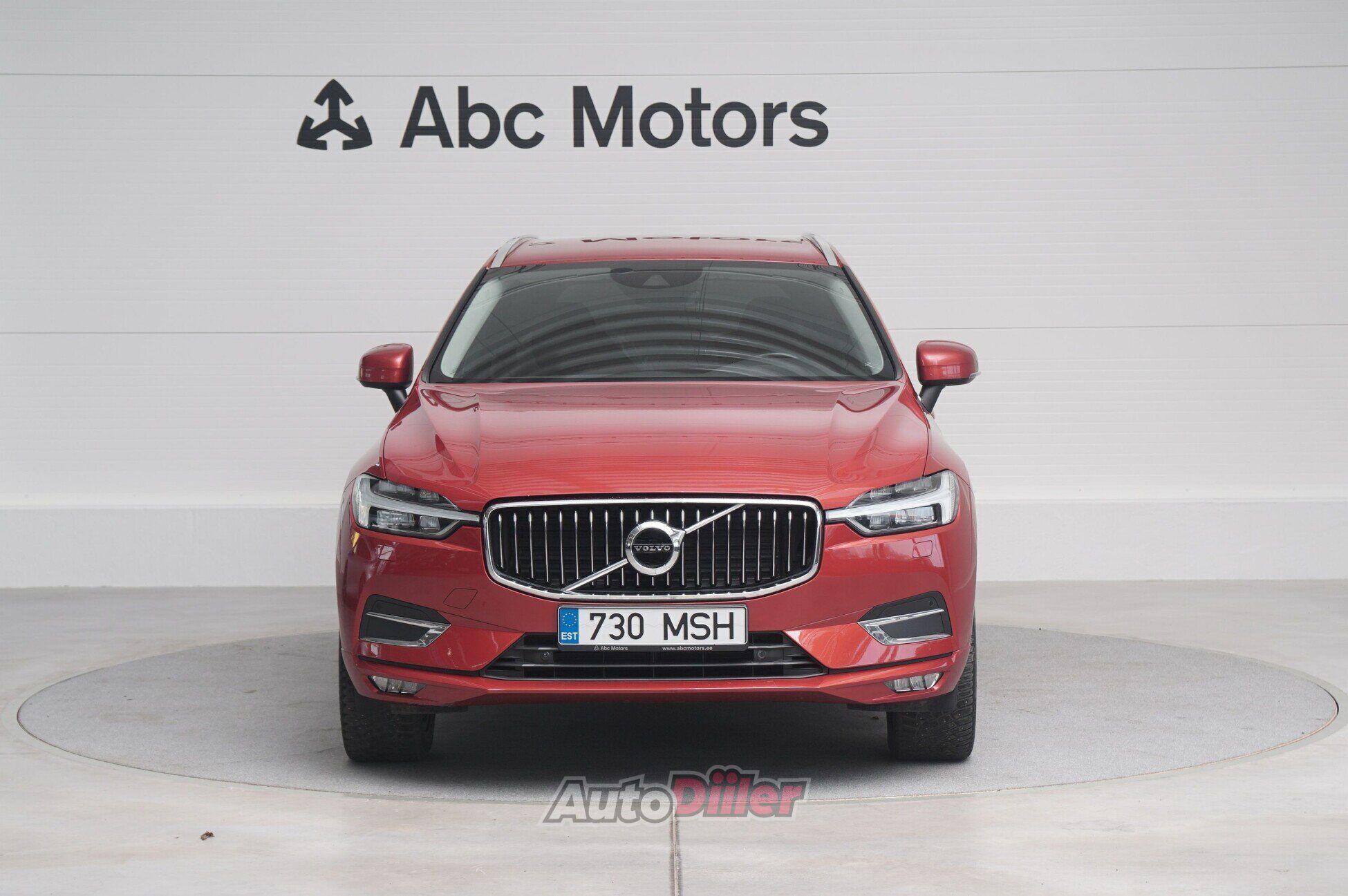 Volvo XC60 2017, photo 2/10