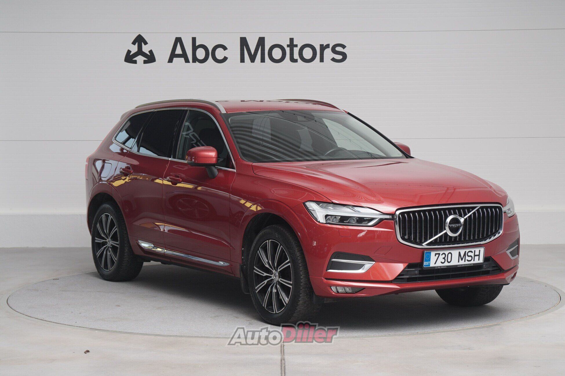 Volvo XC60 2017, photo 3/10