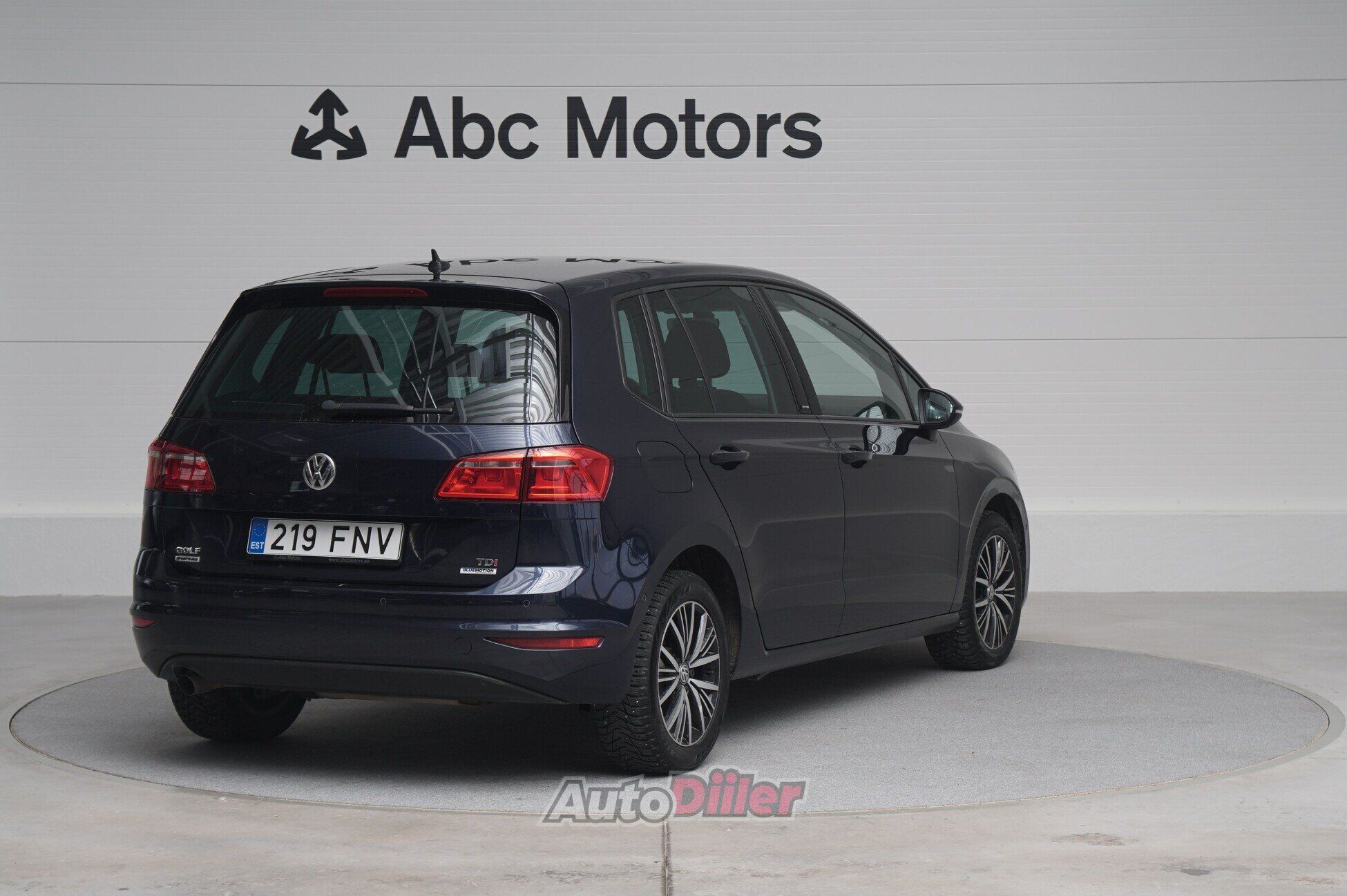 Volkswagen Golf Sportsvan 2016, photo 4/10