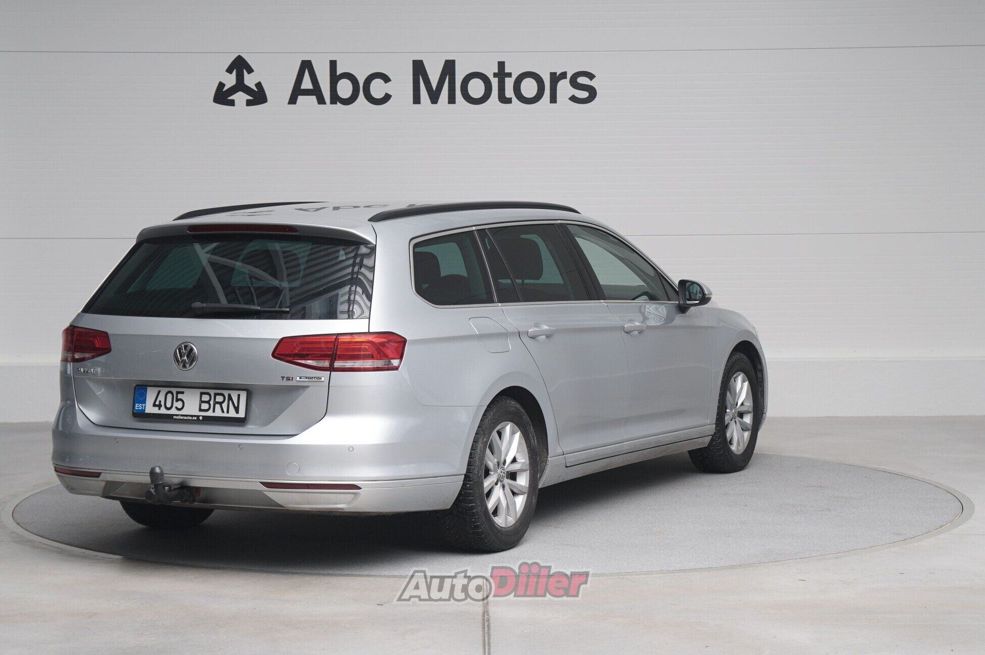 Volkswagen Passat Variant 2016, photo 4/10