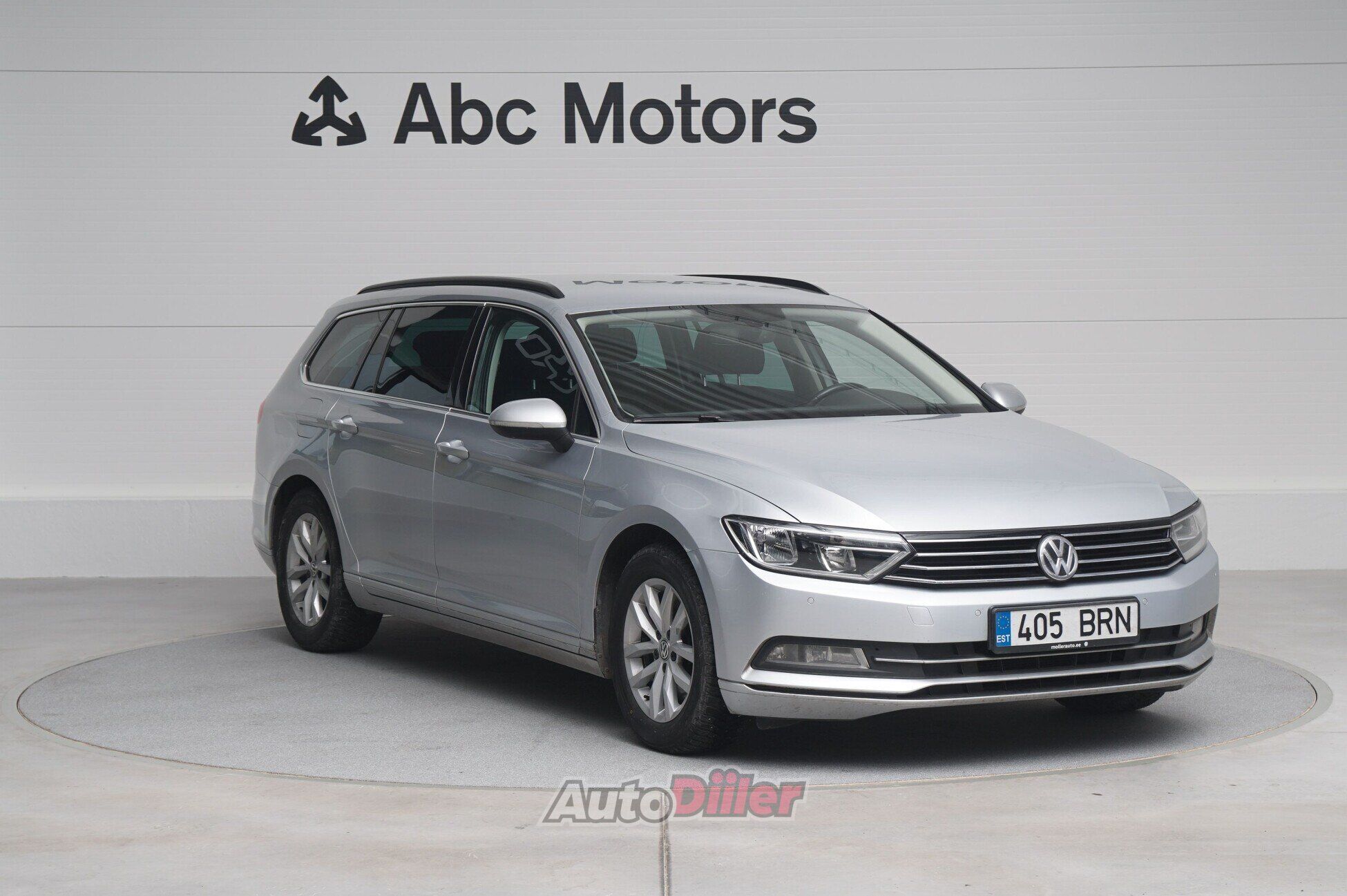 Volkswagen Passat Variant 2016, photo 3/10