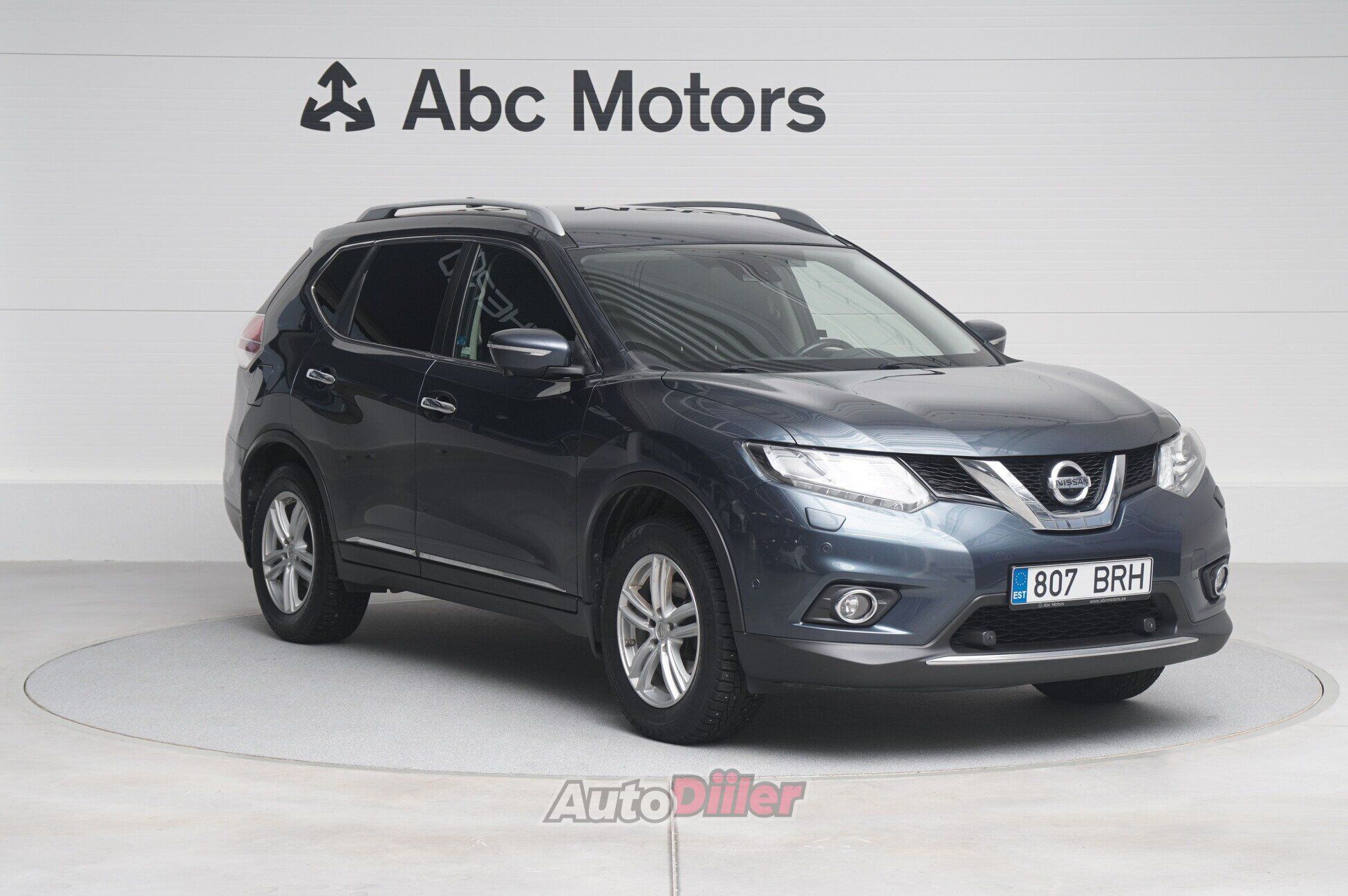 Nissan X-Trail Tekna dCi 1.6 96kW 2016, photo 3/10