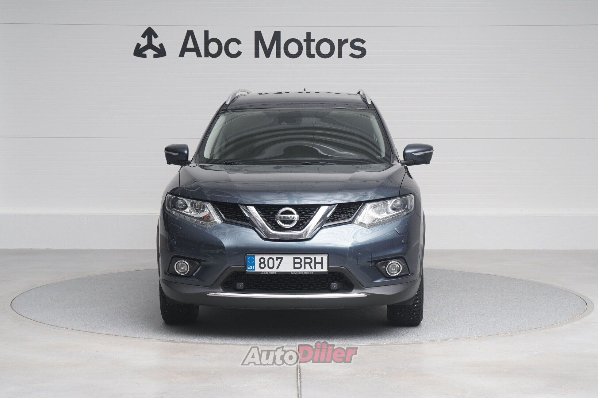 Nissan X-Trail Tekna dCi 1.6 96kW 2016, photo 2/10
