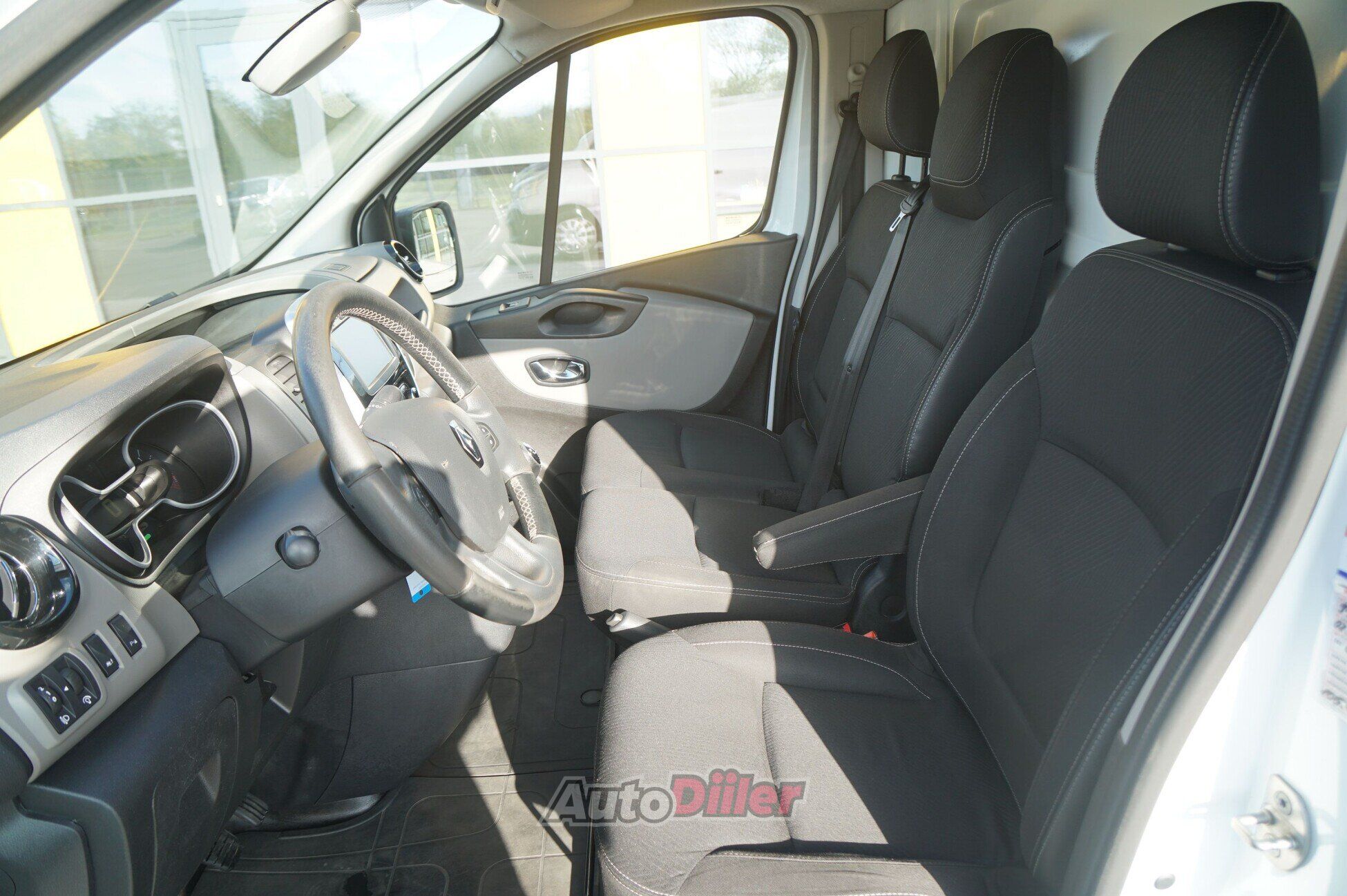 Renault Trafic 2020, kuva 6/10