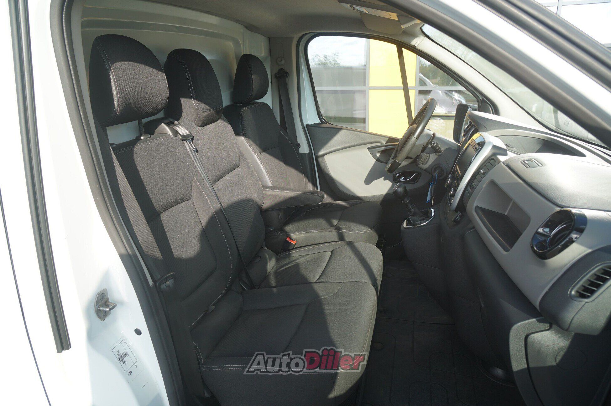 Renault Trafic 2020, kuva 7/10