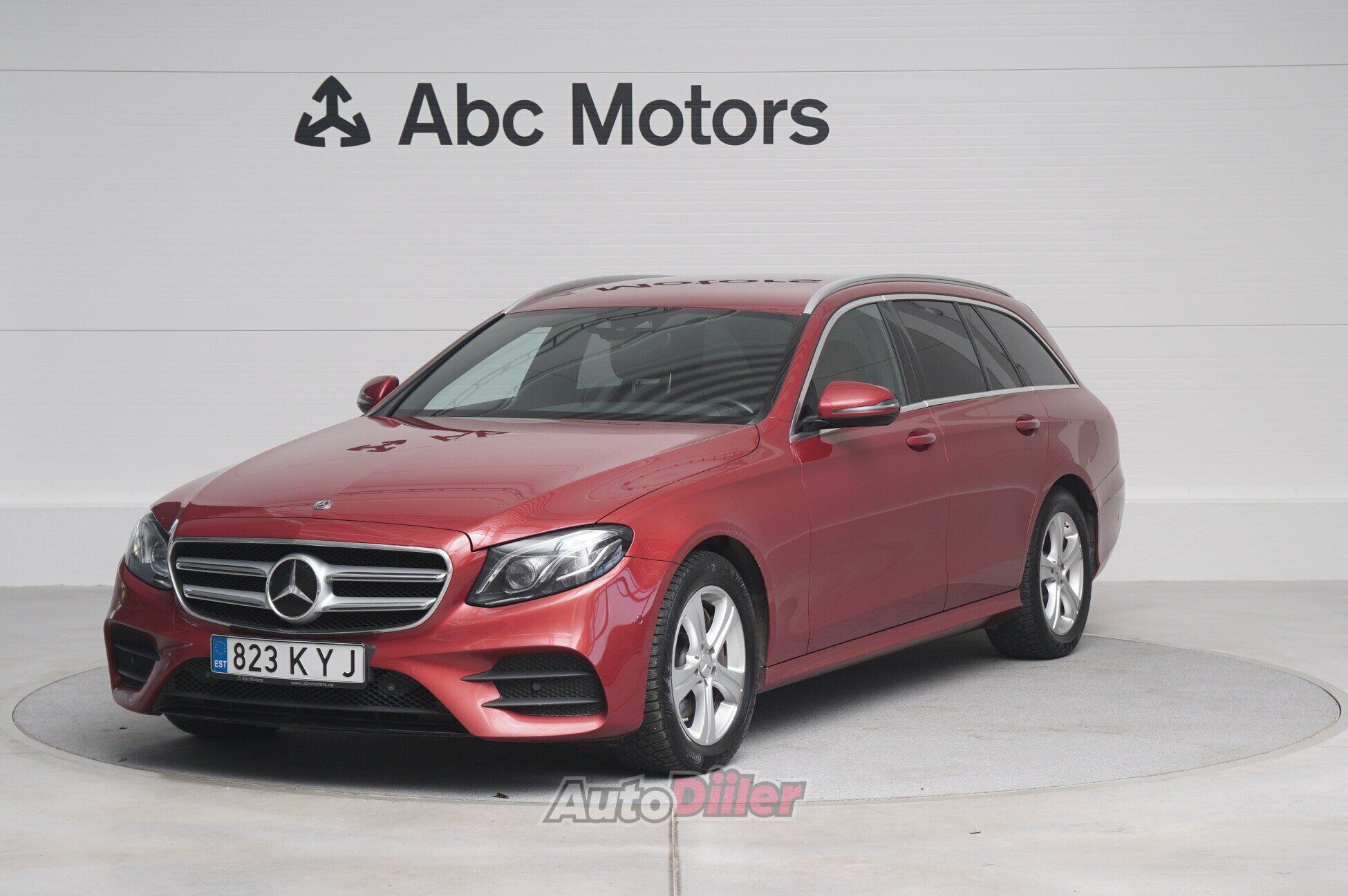 Mercedes-Benz E 220