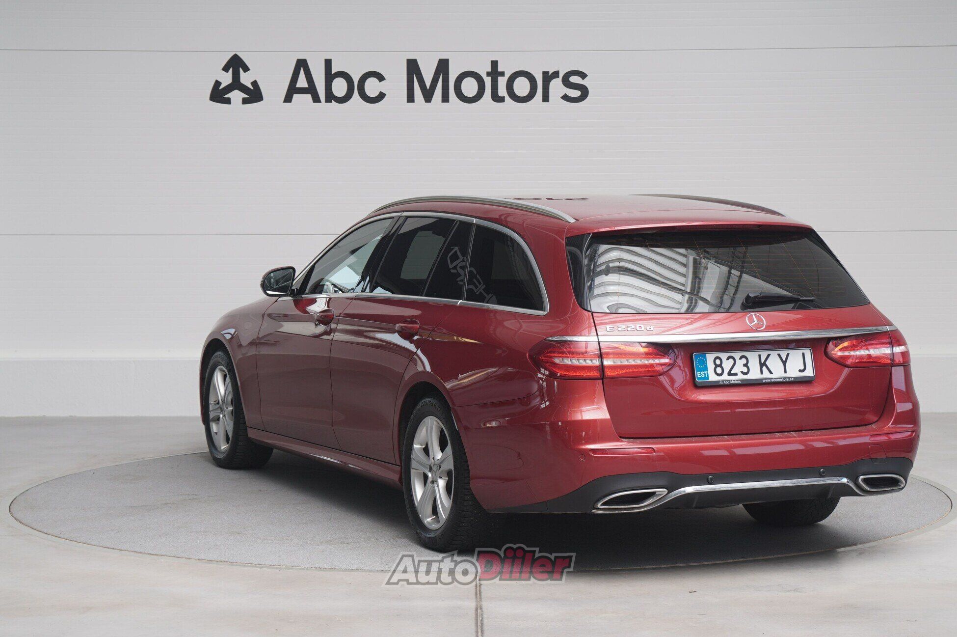 Mercedes-Benz E 220 2.0 143kW 2017, photo 6/10
