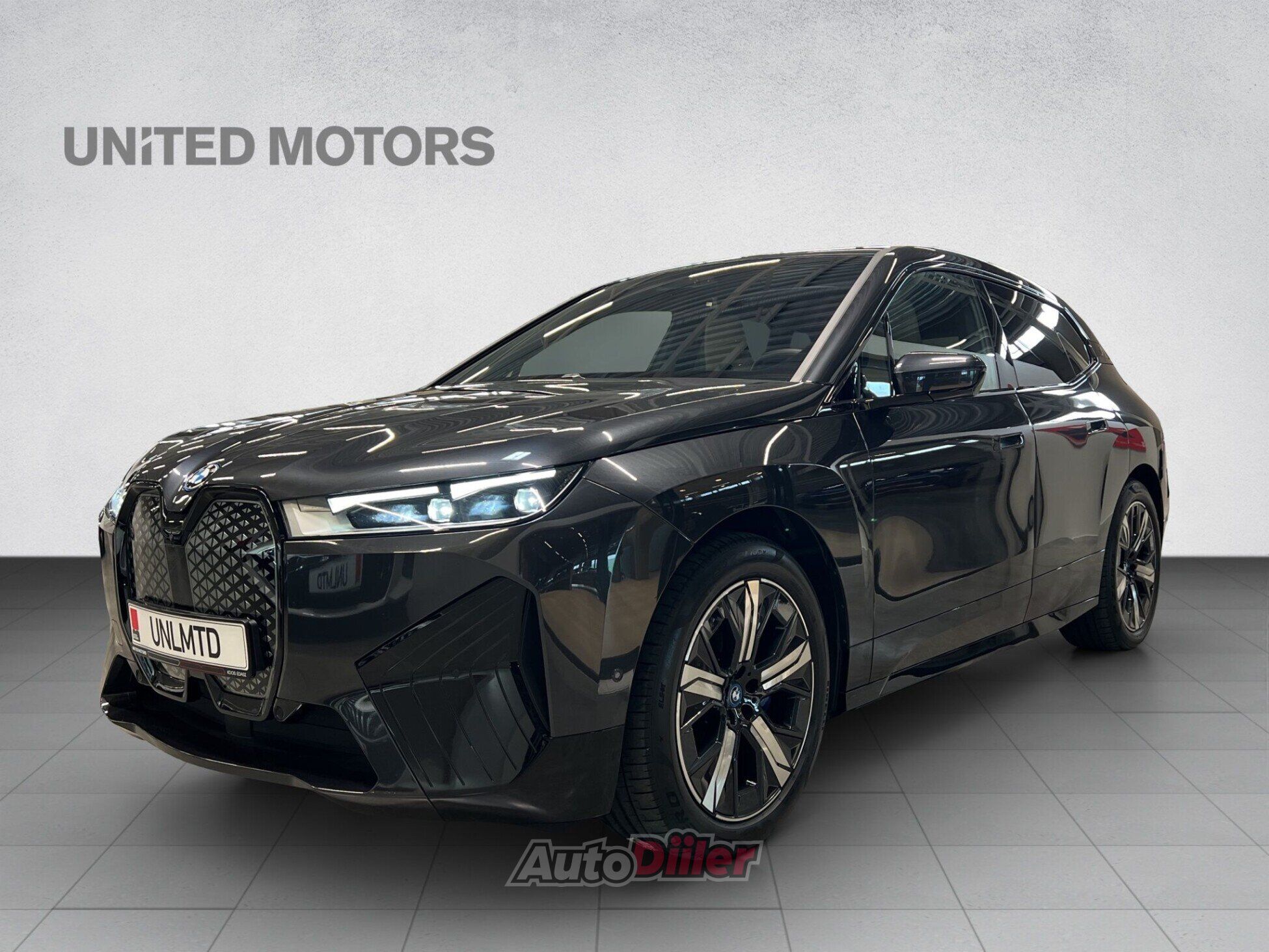 BMW iX