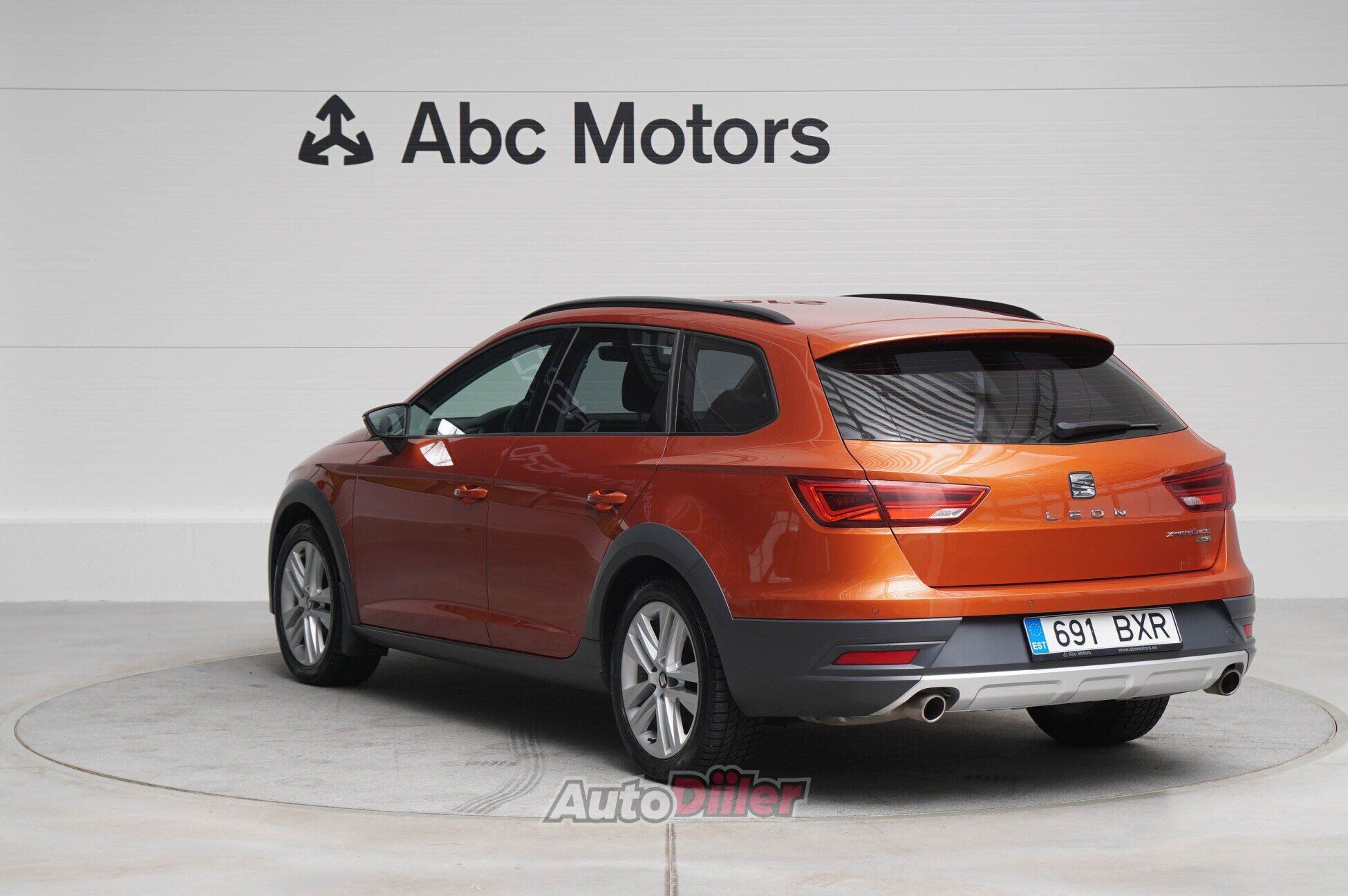 SEAT Leon 2018, photo 6/10
