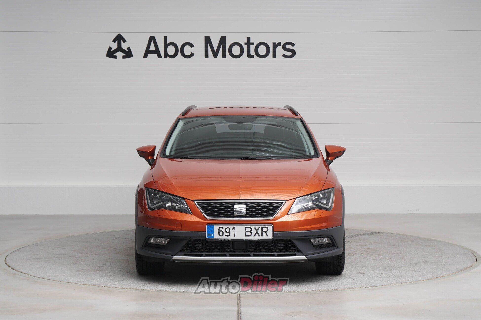 SEAT Leon 2018, photo 2/10