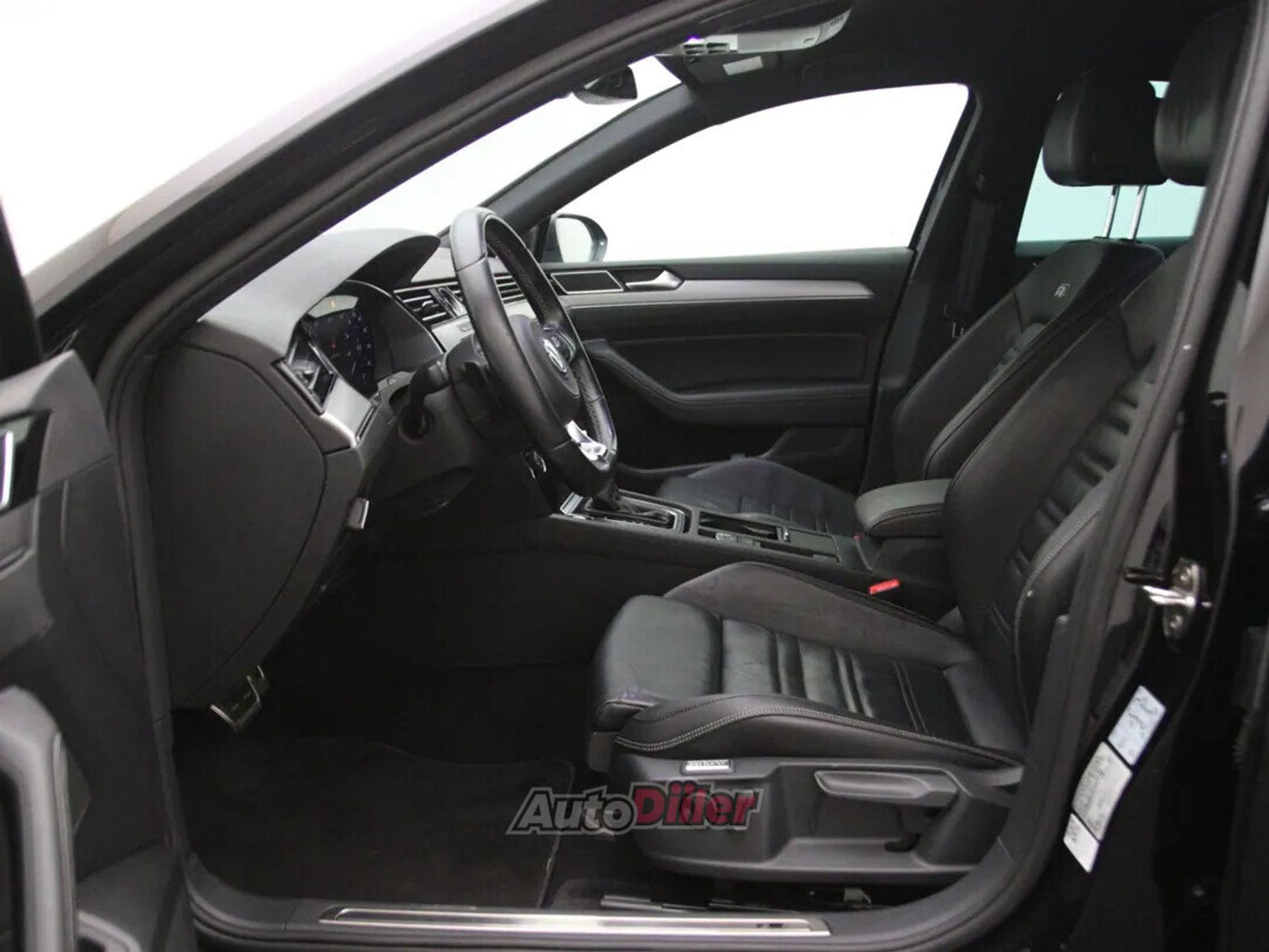 Volkswagen Passat 2018, kuva 4/10