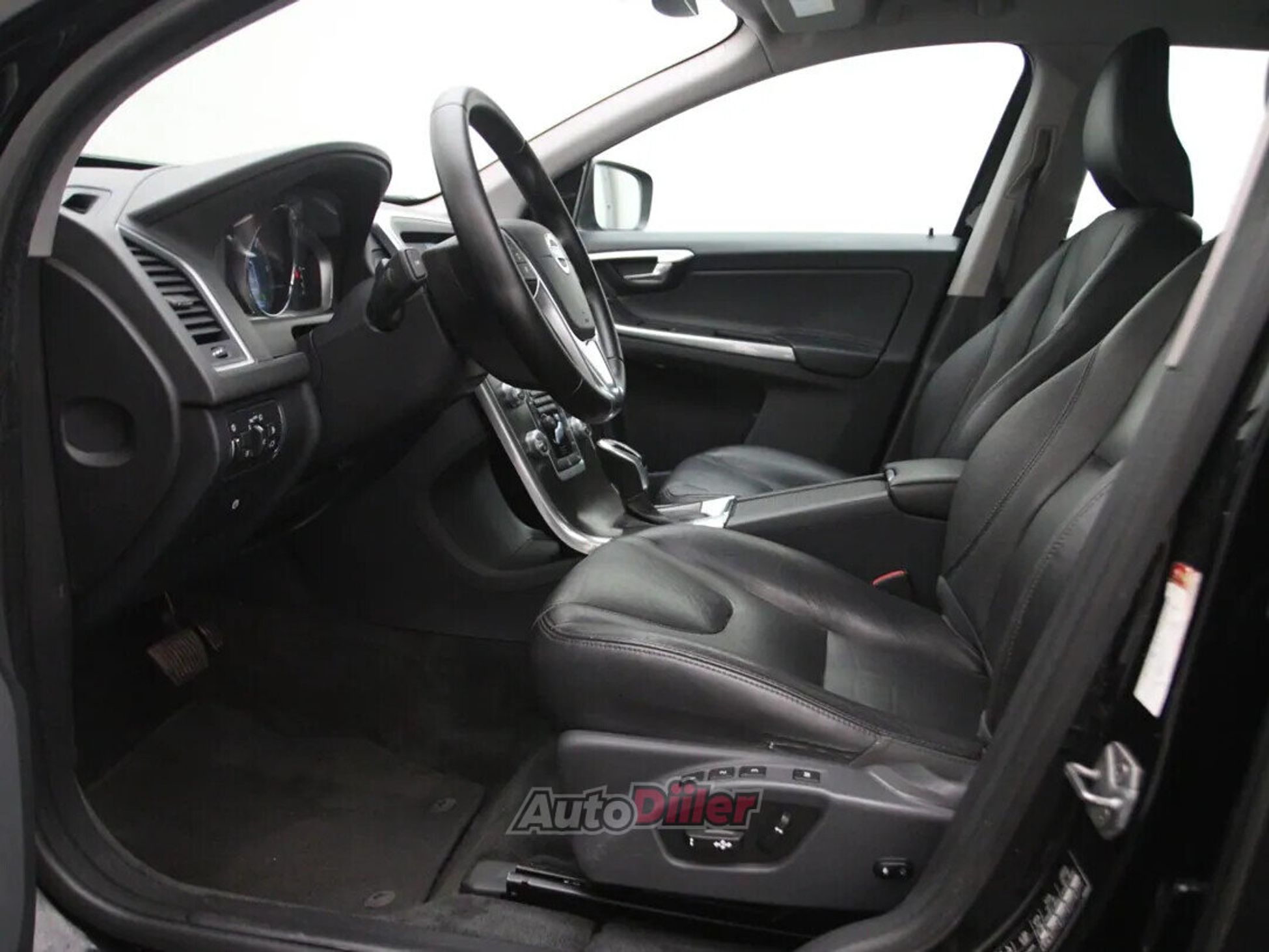 Volvo XC60 Summum 2.0 110kW 2015, photo 4/10