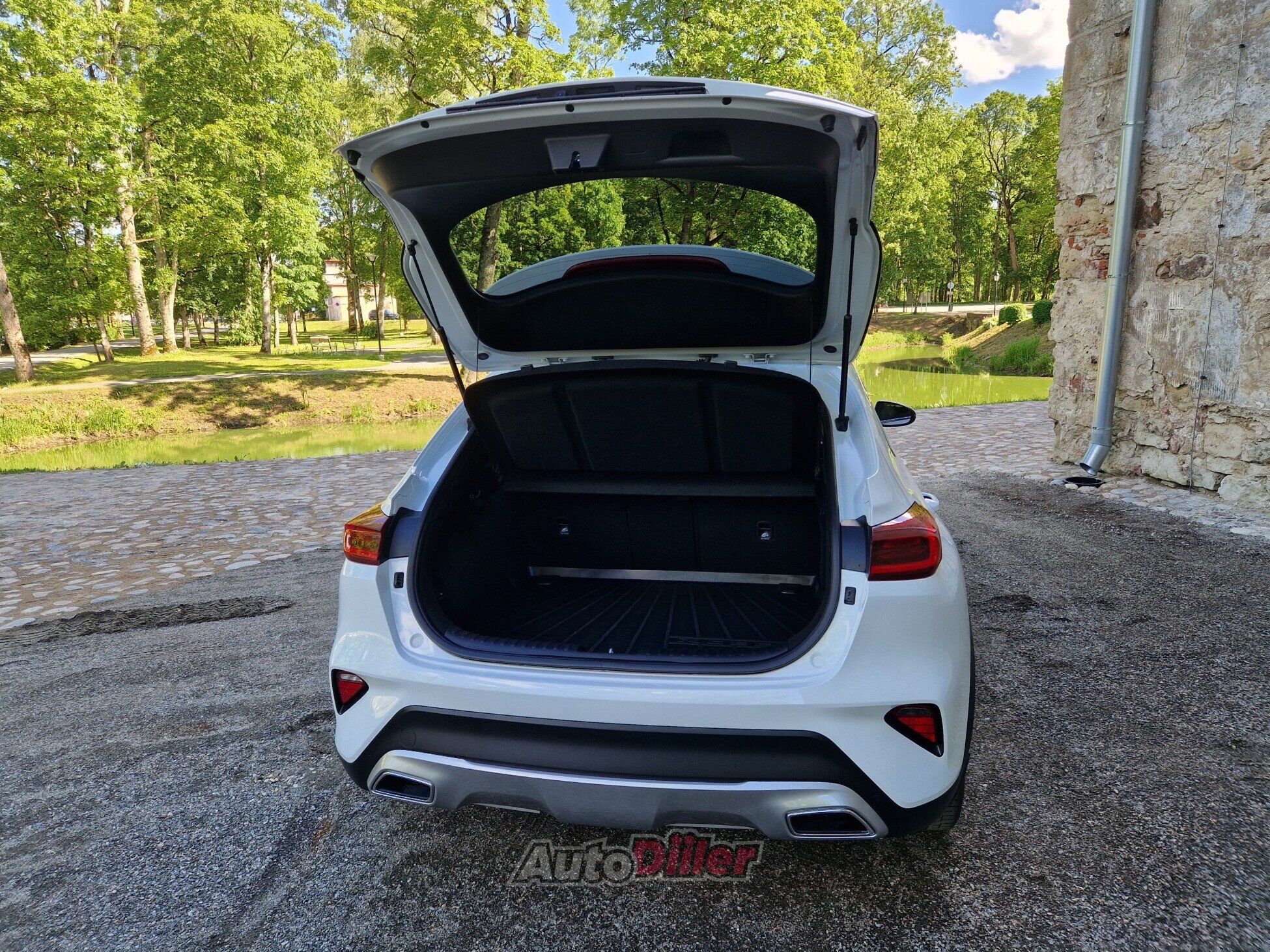 Kia XCeed 1.5 117kW 2022, photo 6/10