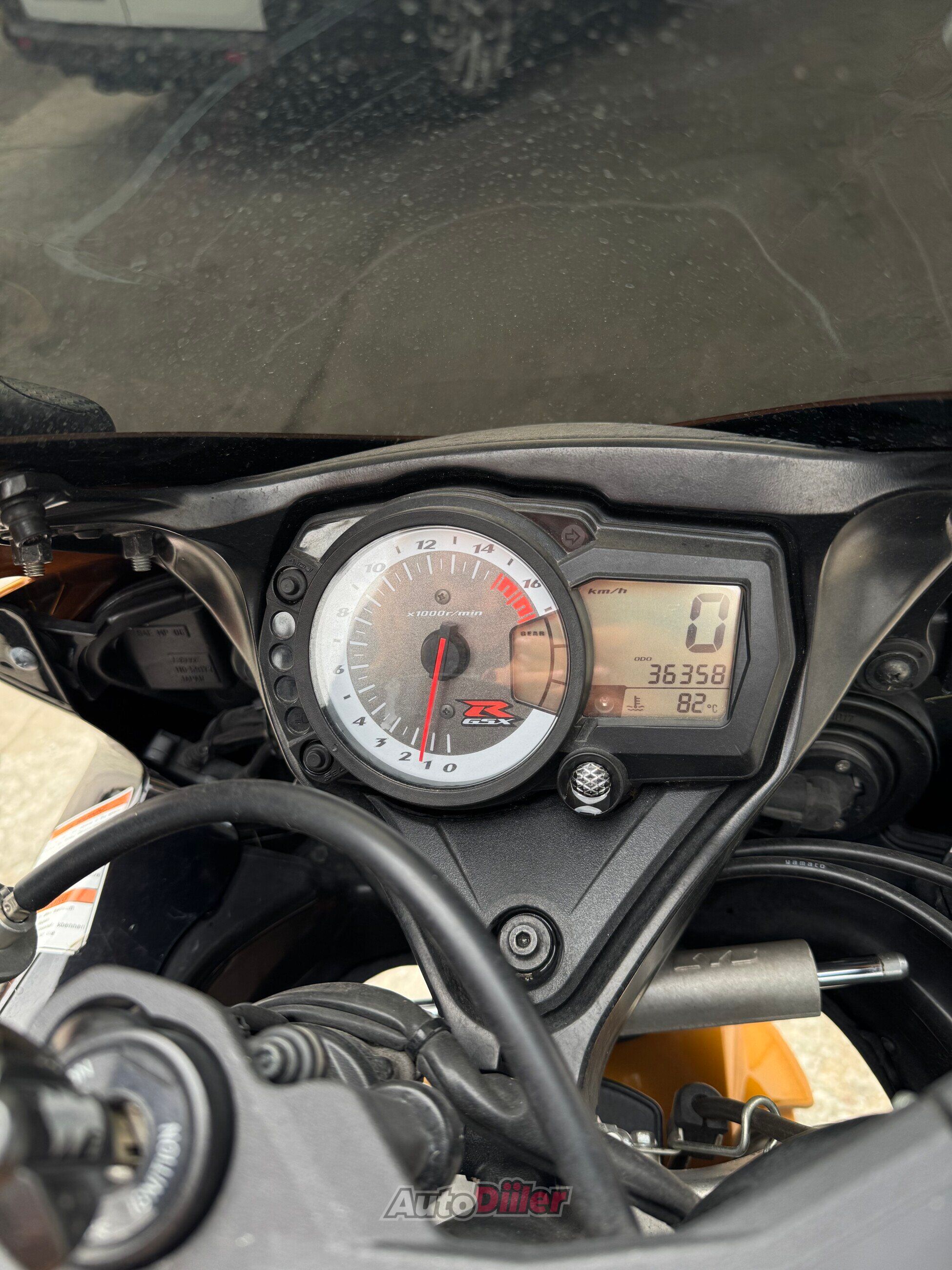 Suzuki GSX-R 750 0.8 110kW 2009, kuva 7/7