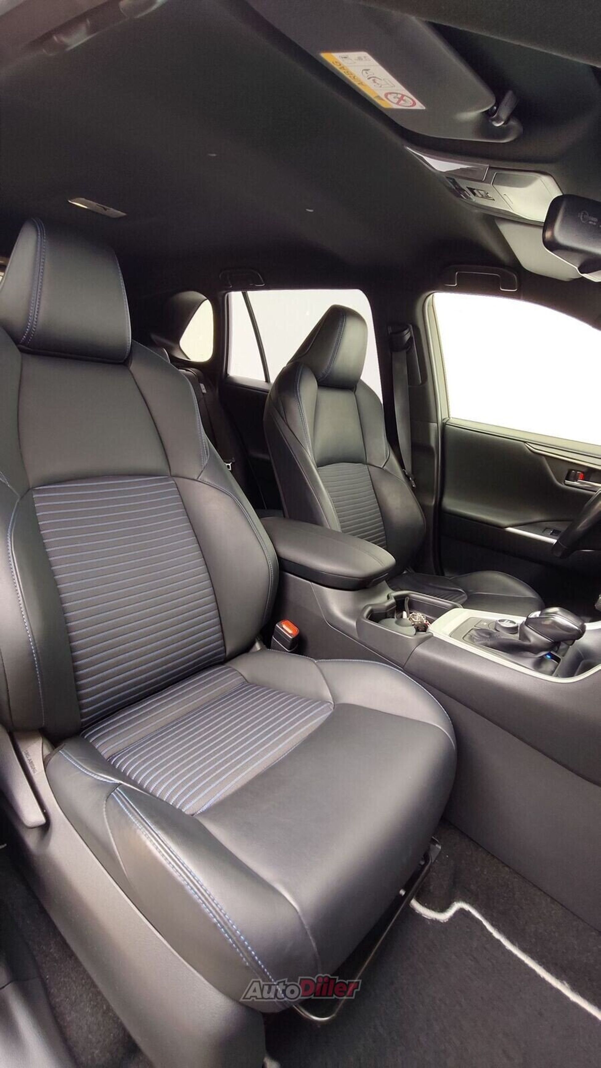 Toyota RAV4 Style 2.5 131kW 2021, kuva 6/10
