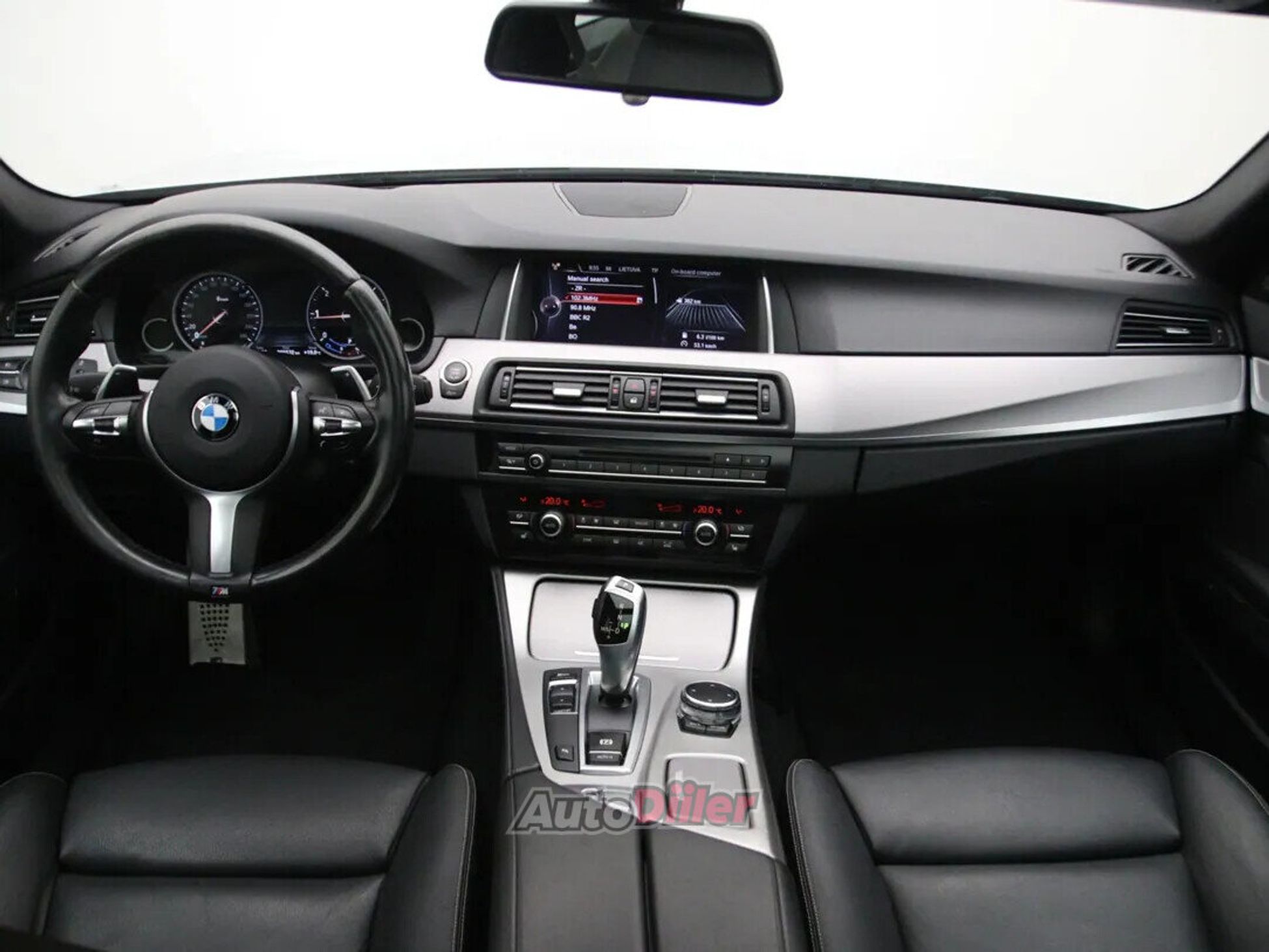 BMW 520 M Sport Edition 2.0 140kW 2016, kuva 2/10