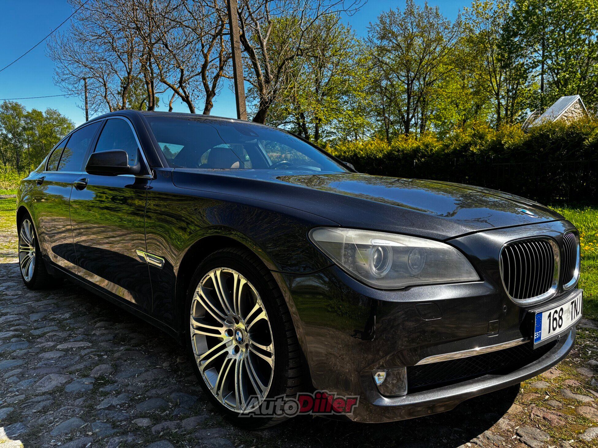 BMW 740