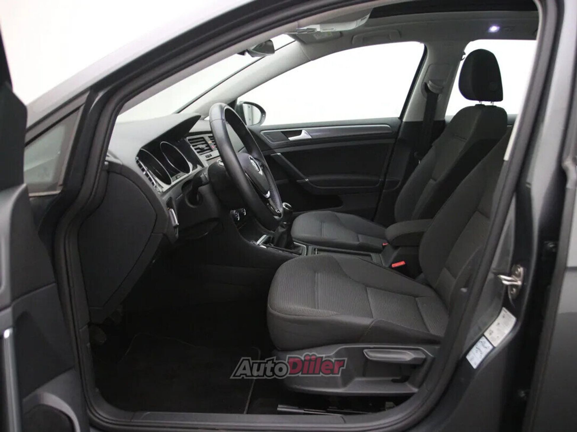 Volkswagen Golf Comfortline 1.6 85kW 2019, kuva 4/10
