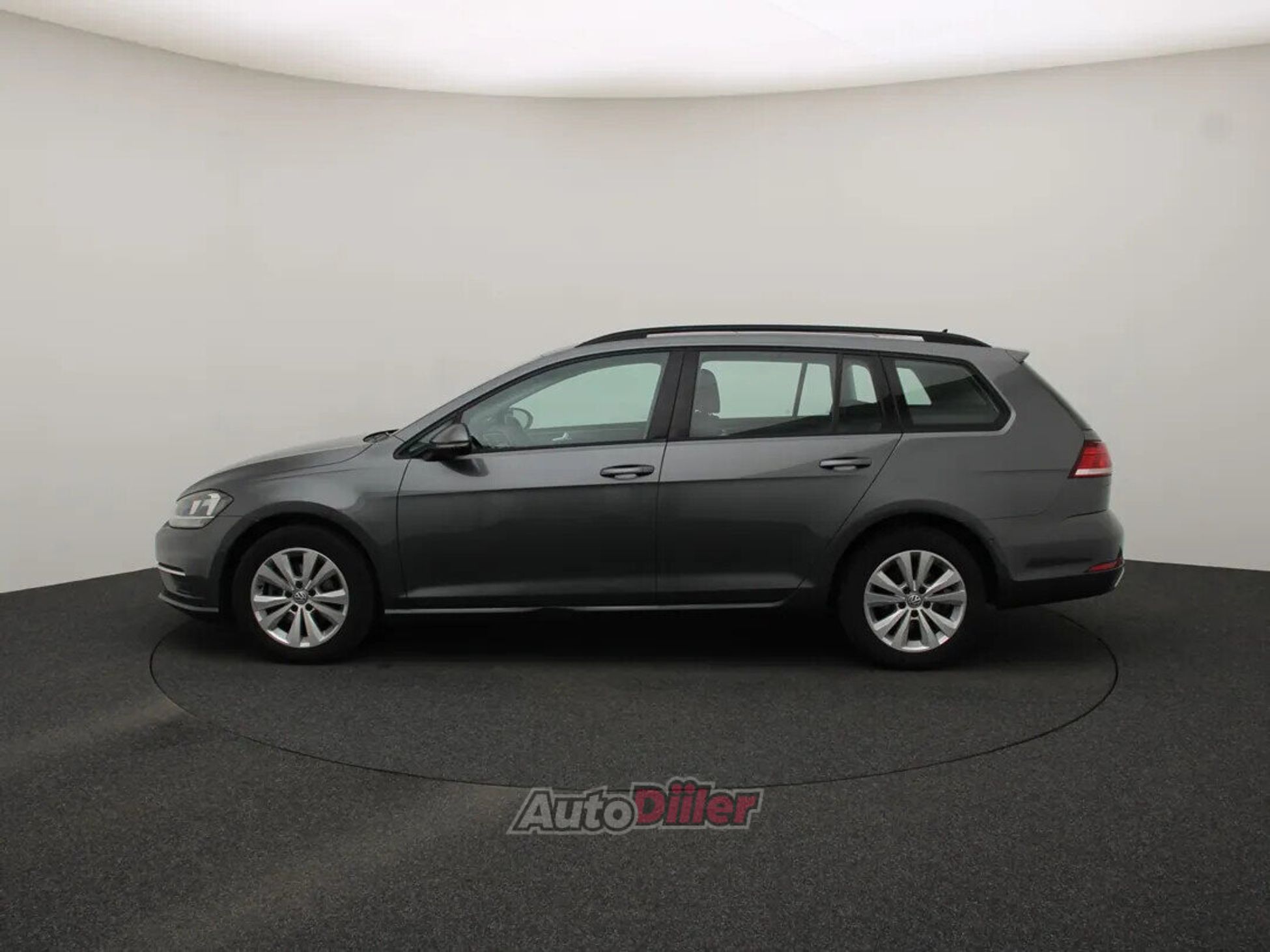Volkswagen Golf Comfortline 1.6 85kW 2019, kuva 6/10