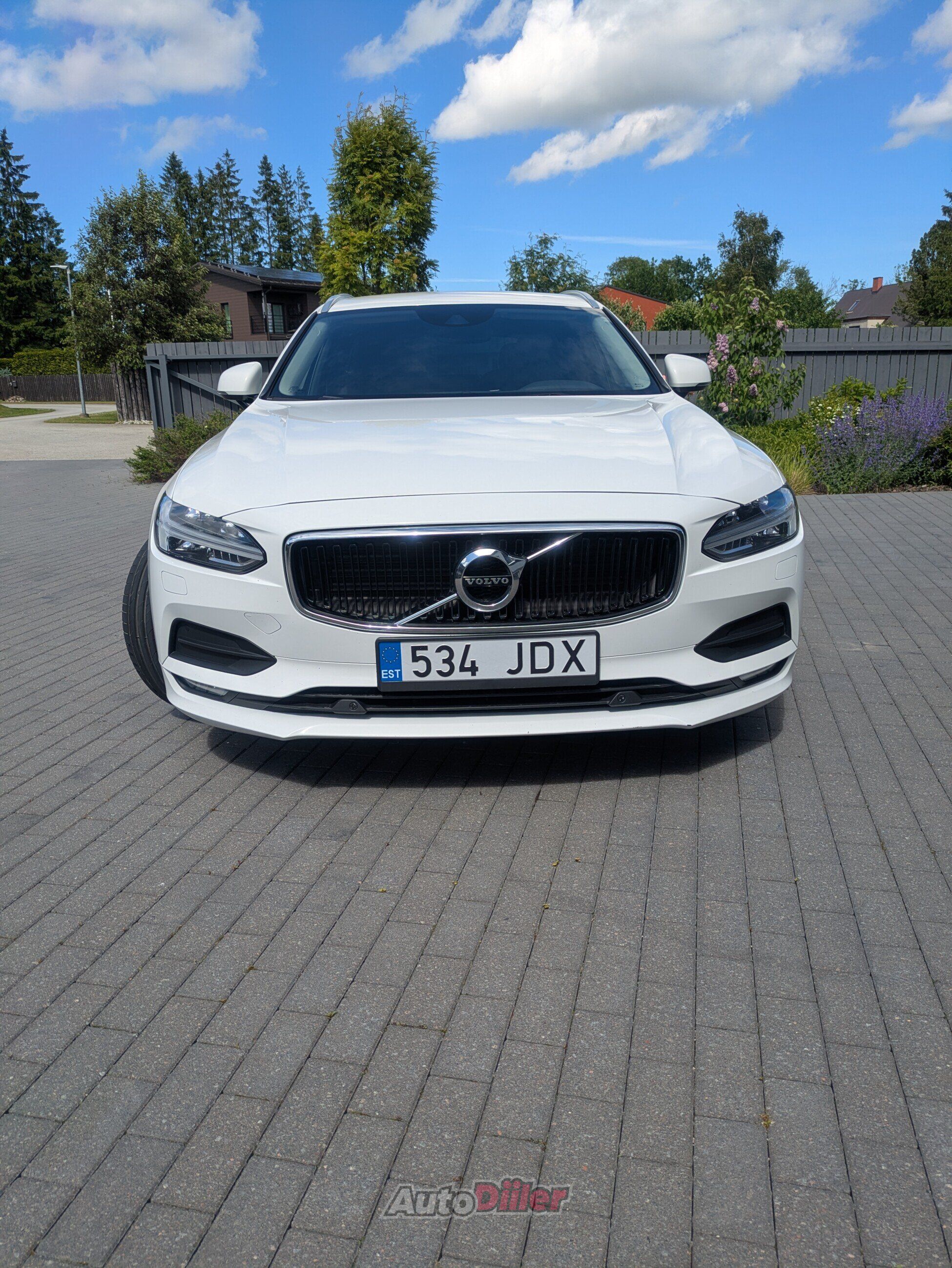 Volvo V90 2.0 140kW 2019, photo 2/10
