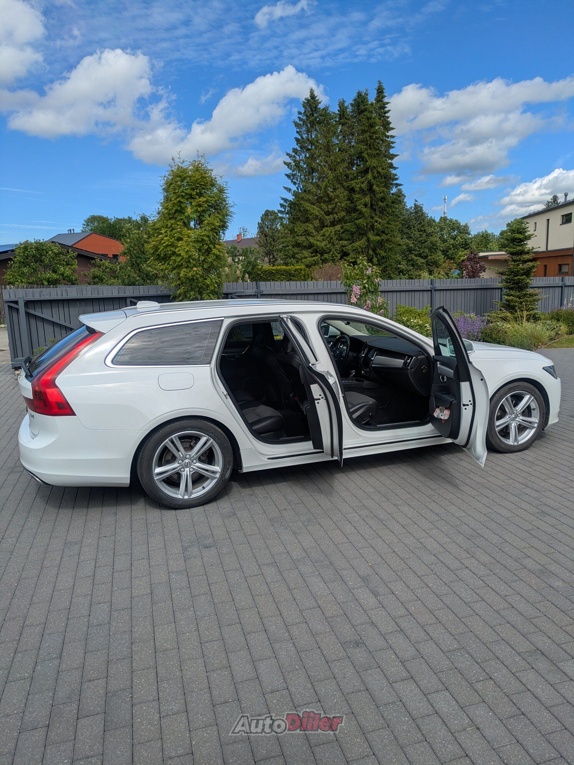 Volvo V90 2.0 140kW 2019, photo 5/10