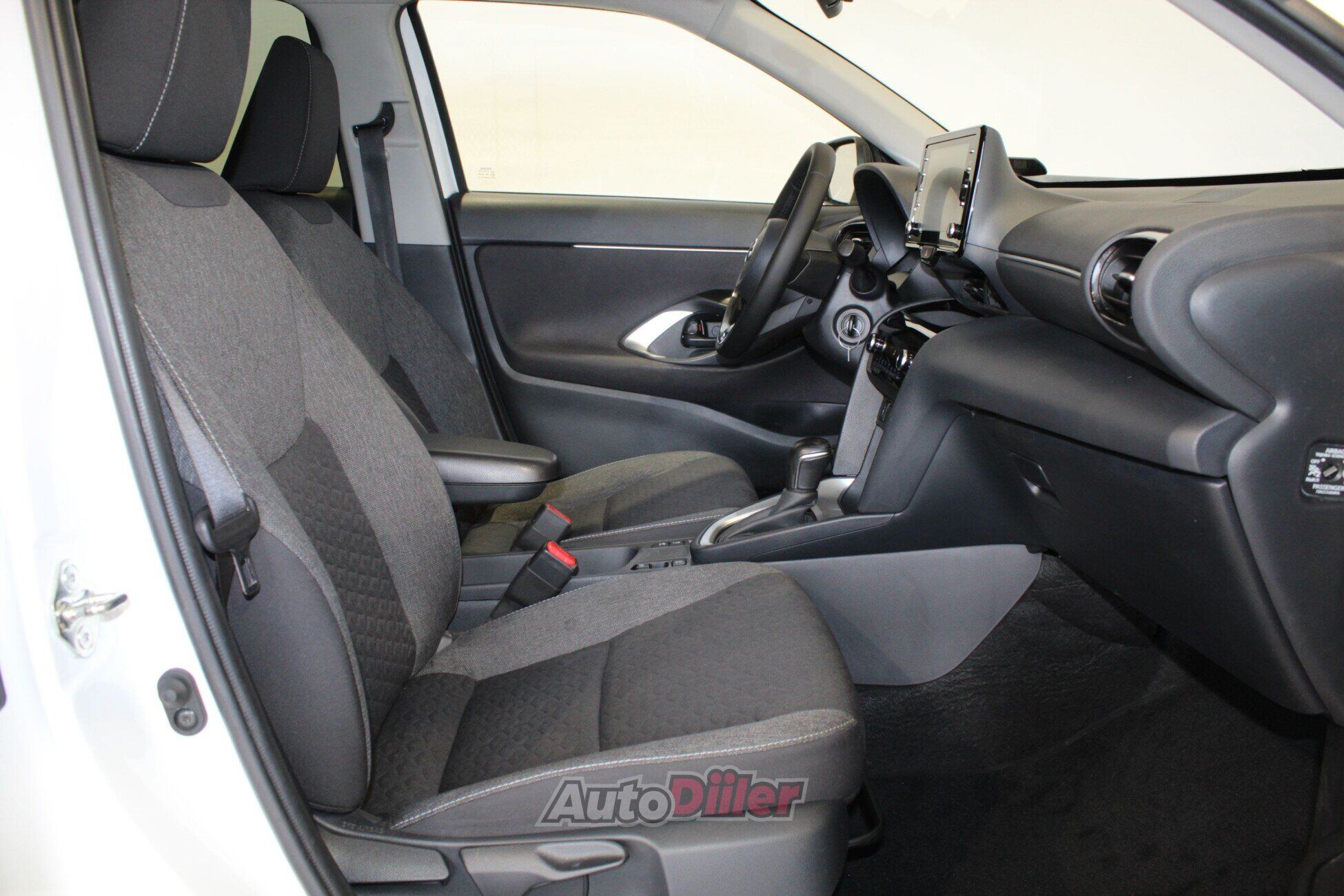 Toyota Yaris Cross 2024, photo 6/10