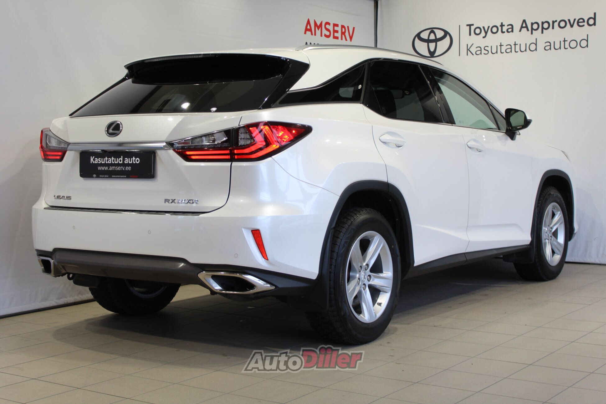 Lexus RX 200t 2016, kuva 2/10