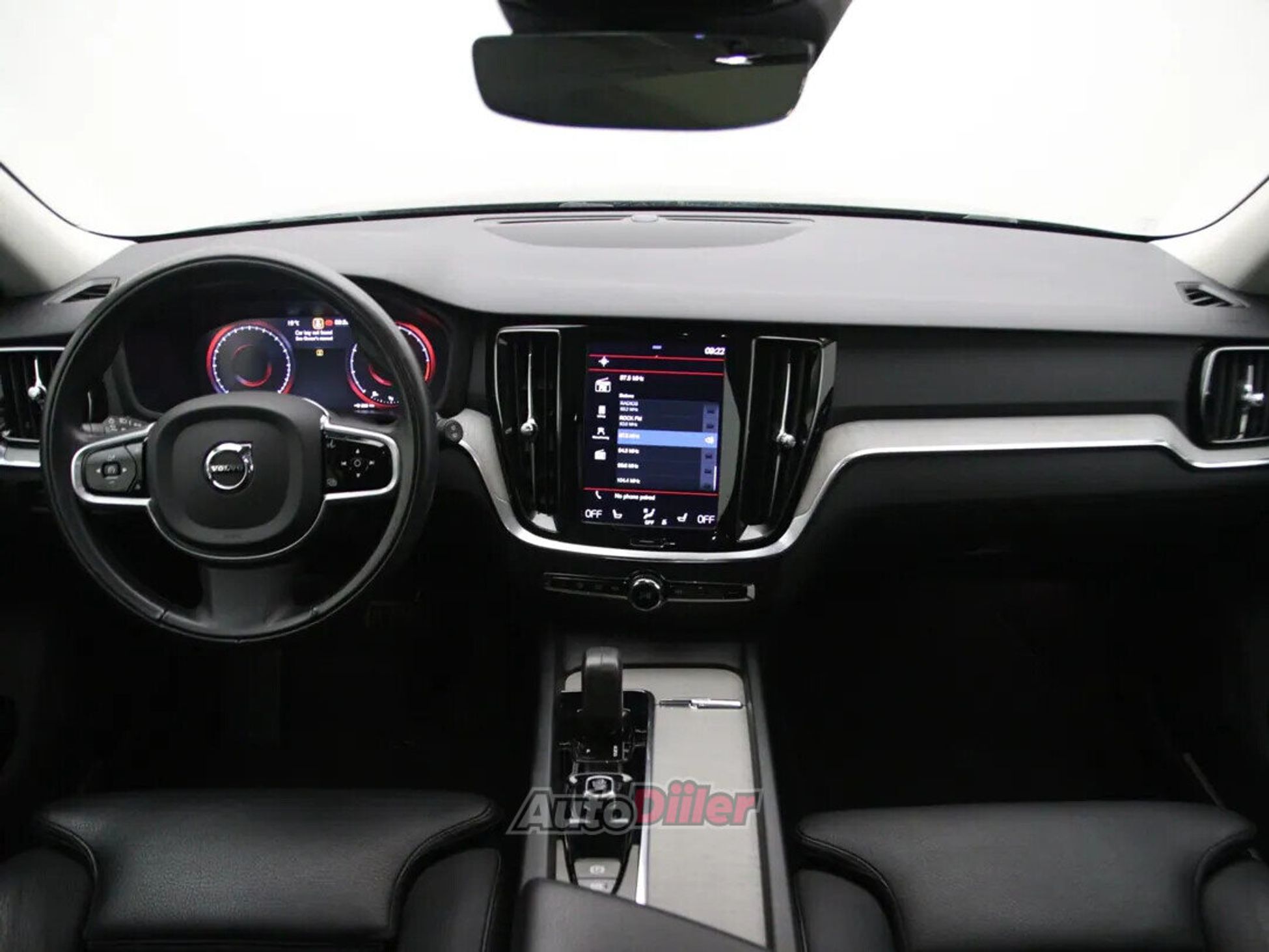 Volvo V60 Cross Country Pro 2022, photo 2/10