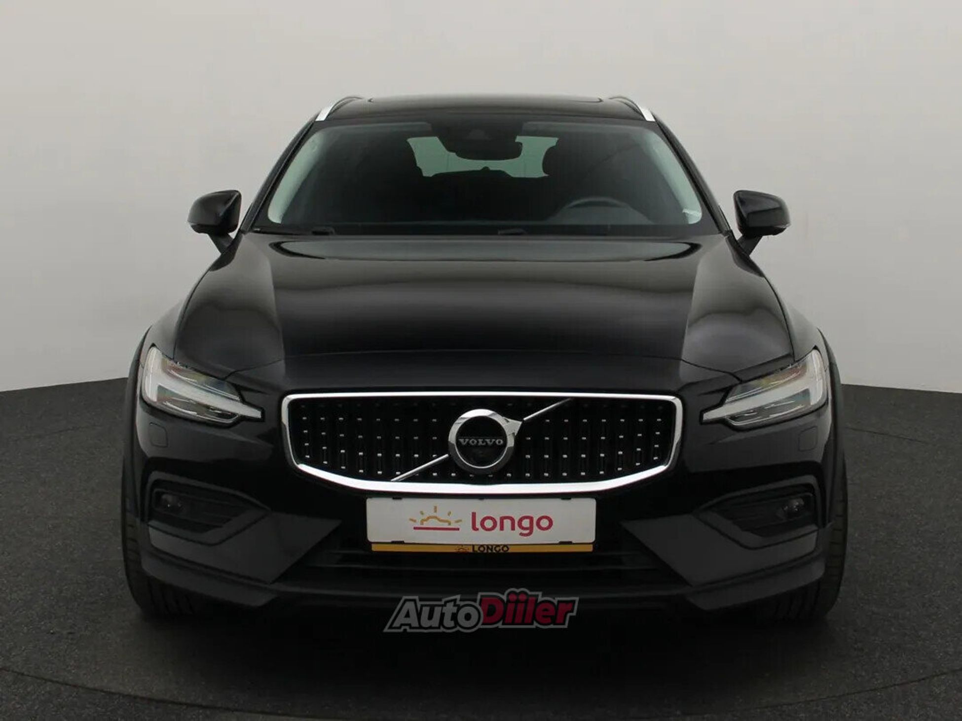 Volvo V60 Cross Country Pro 2022, photo 3/10