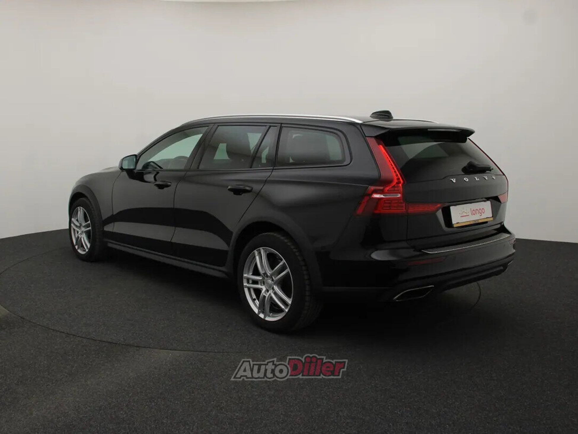 Volvo V60 Cross Country Pro 2022, photo 7/10