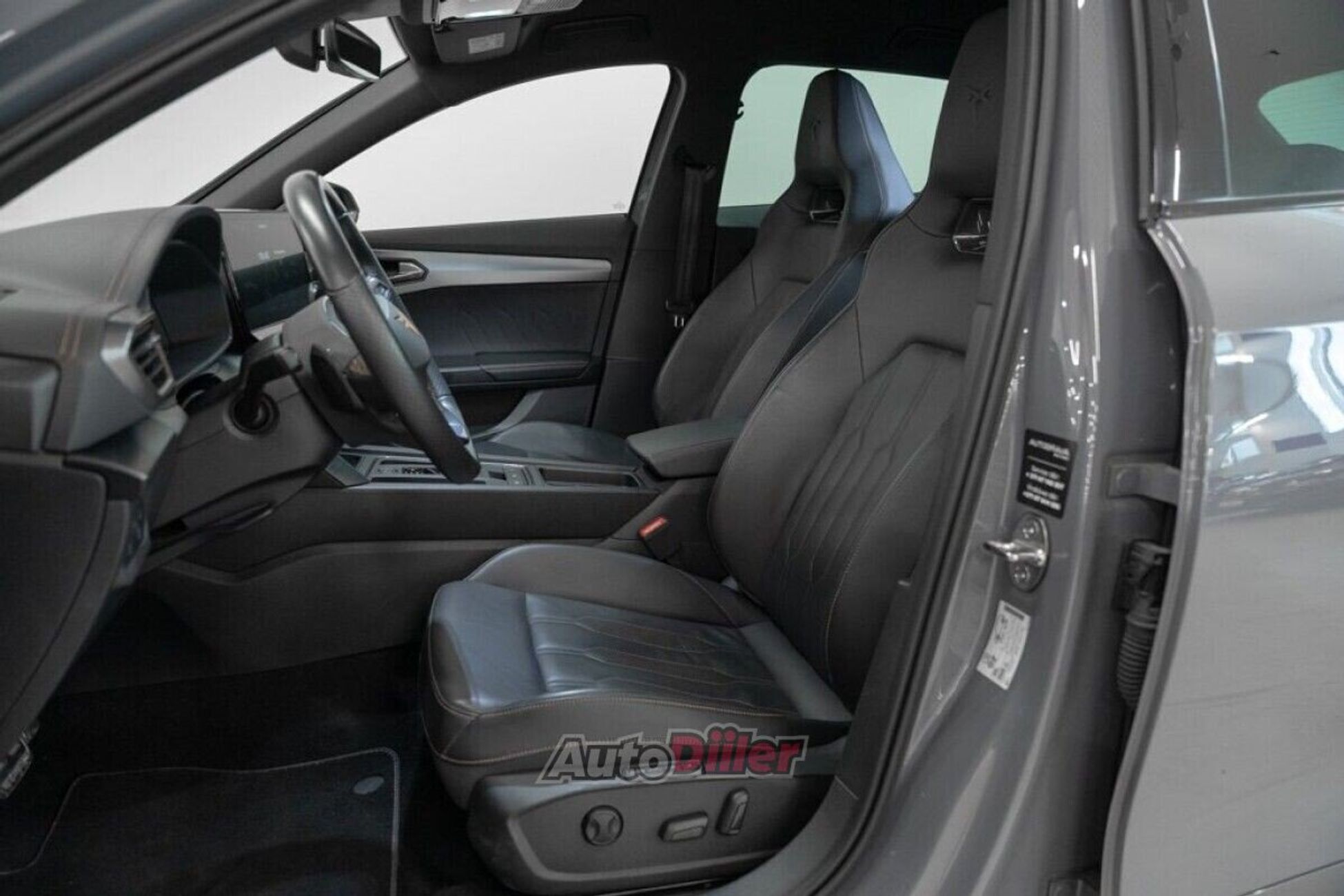 Cupra Formentor 2.0 228kW 2023, kuva 7/10