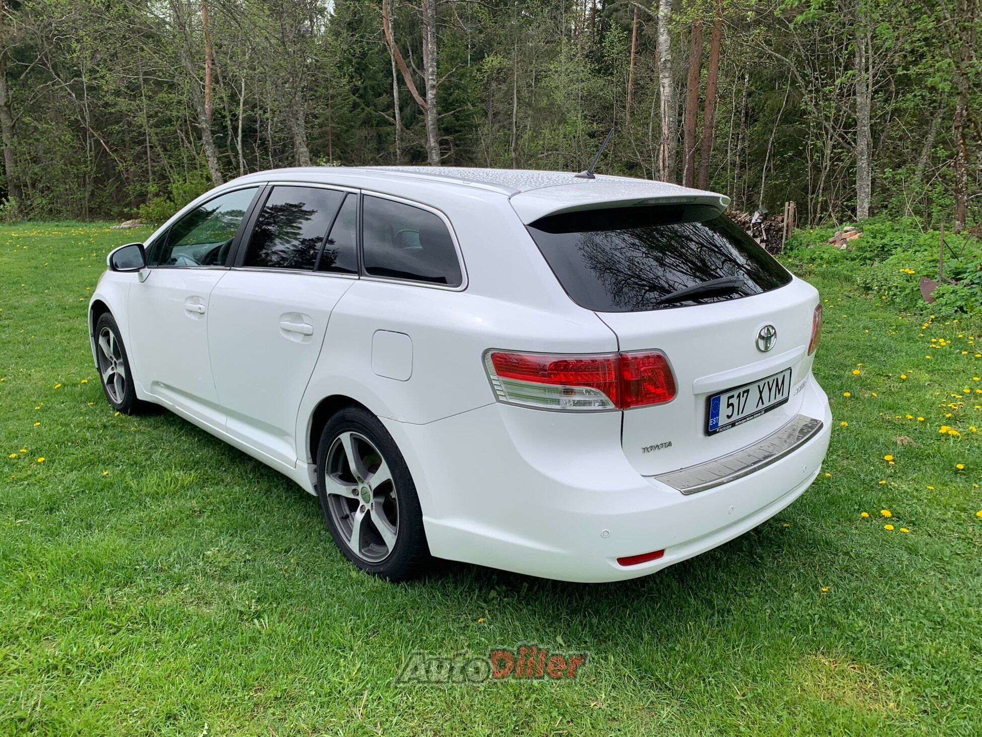 Toyota Avensis 1.8 108kW 2010, kuva 4/10