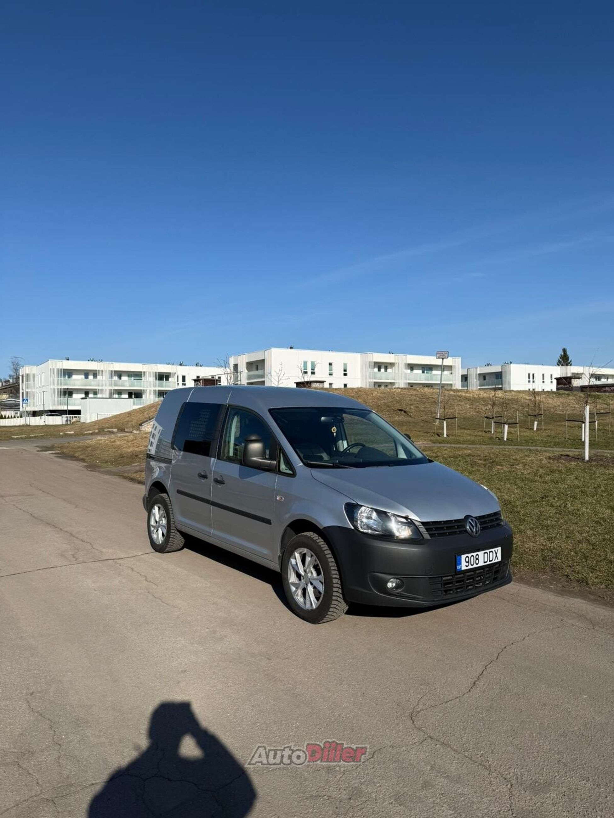Volkswagen Caddy 2.0 81kW 2013, kuva 3/10