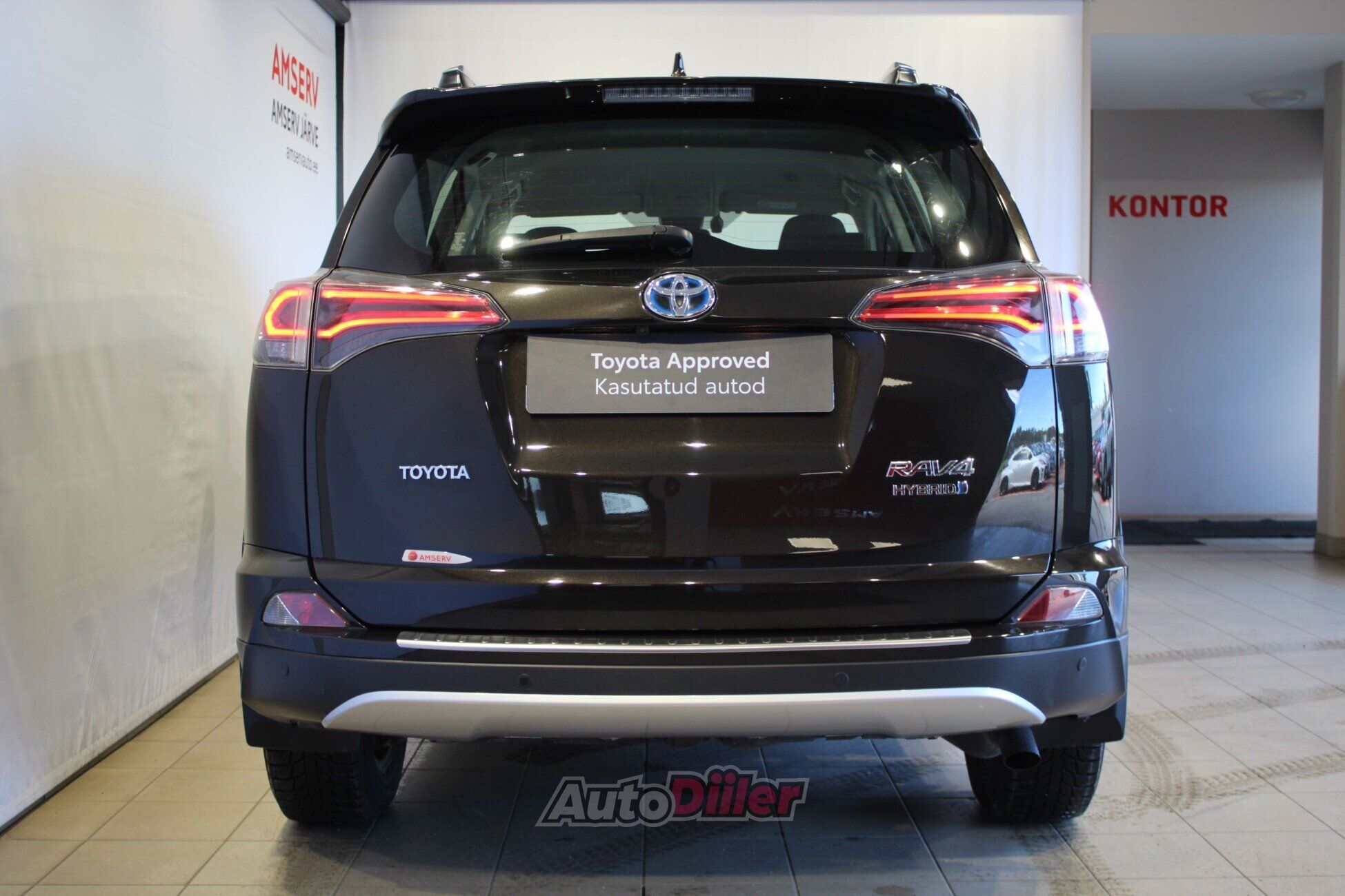 Toyota RAV4 2018, photo 4/10