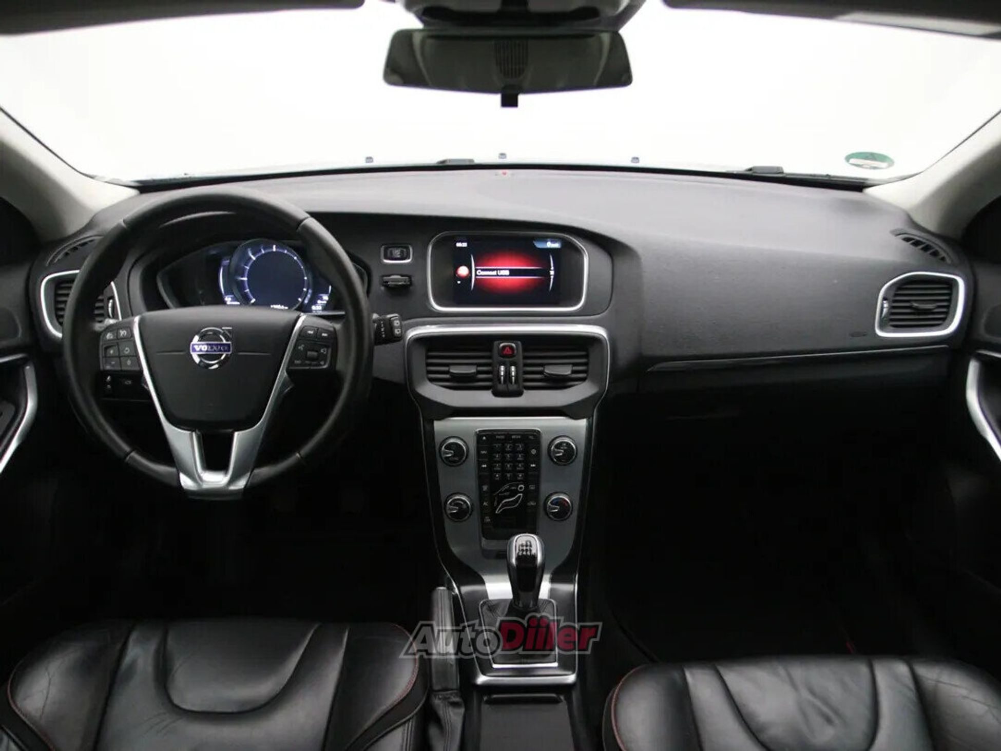 Volvo V40 Ocean Race Business 2.0 88kW 2015, kuva 2/10