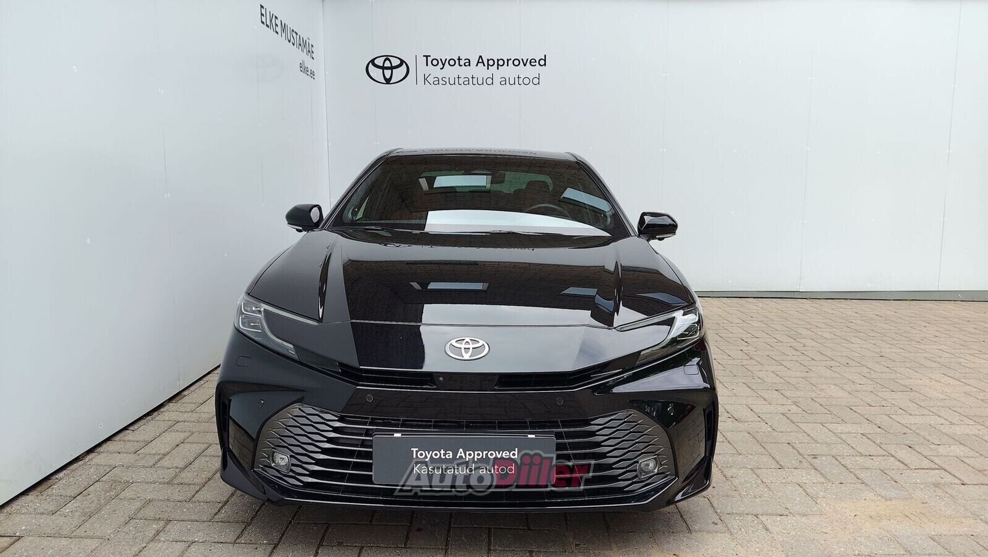 Toyota Camry Premium 2.5 137kW 2025, photo 5/10
