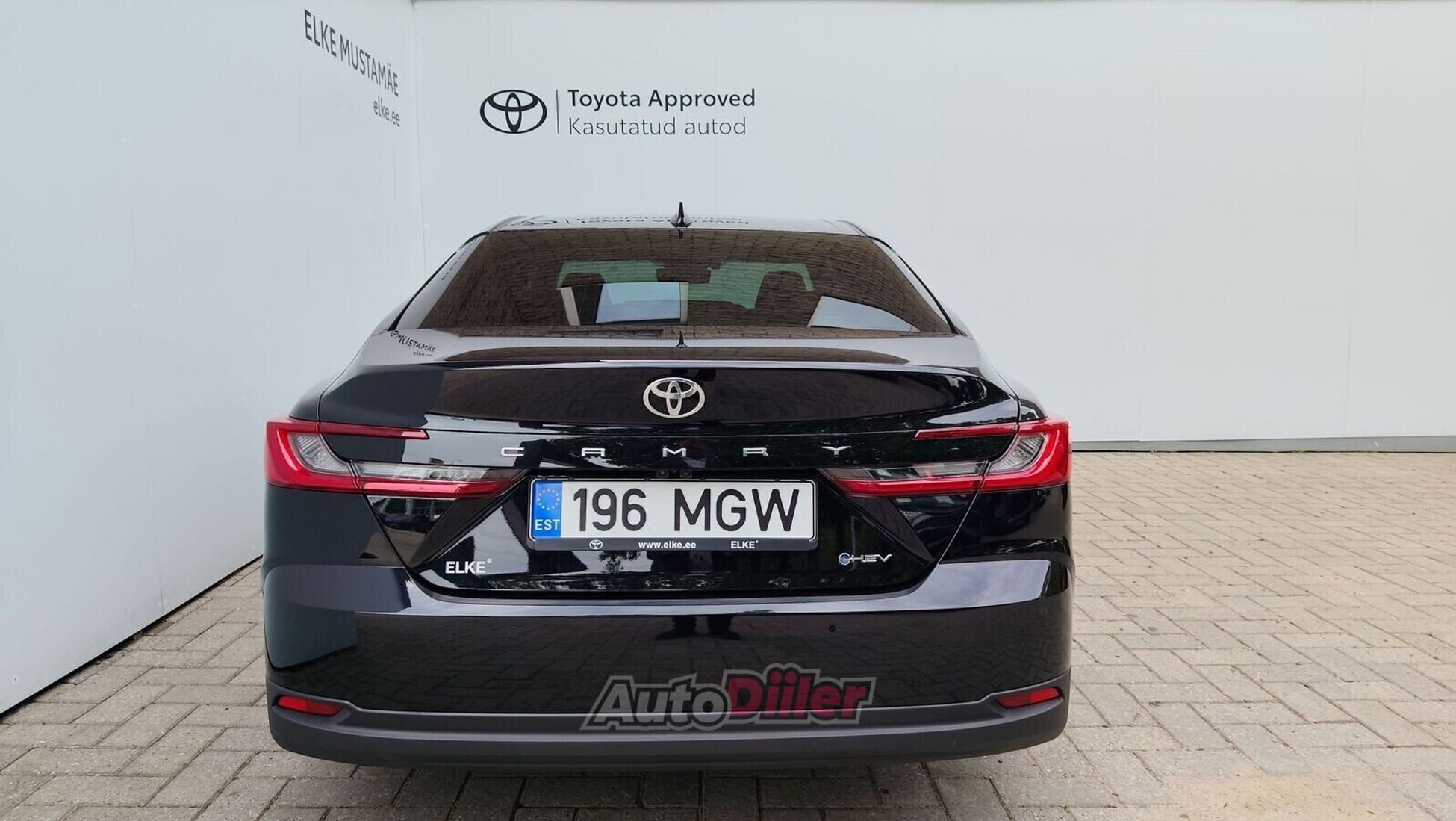 Toyota Camry Premium 2.5 137kW 2025, photo 4/10