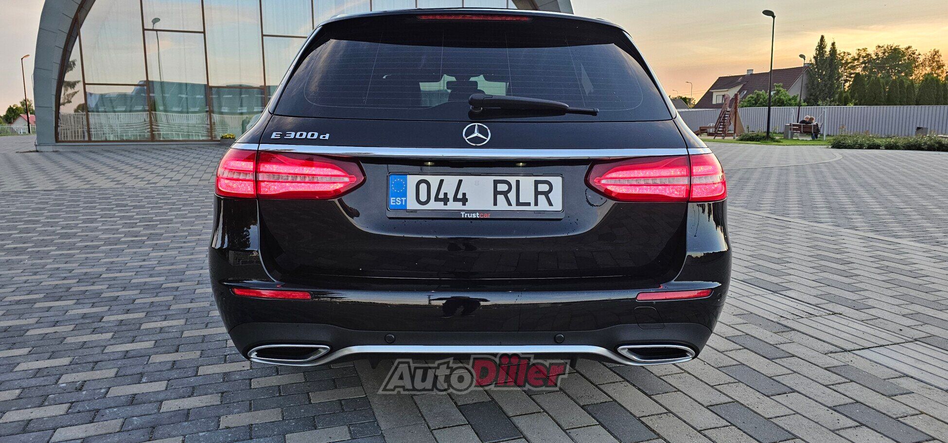 Mercedes-Benz E 300 AMG-Pakett 2.0 180kW 2019, kuva 5/10