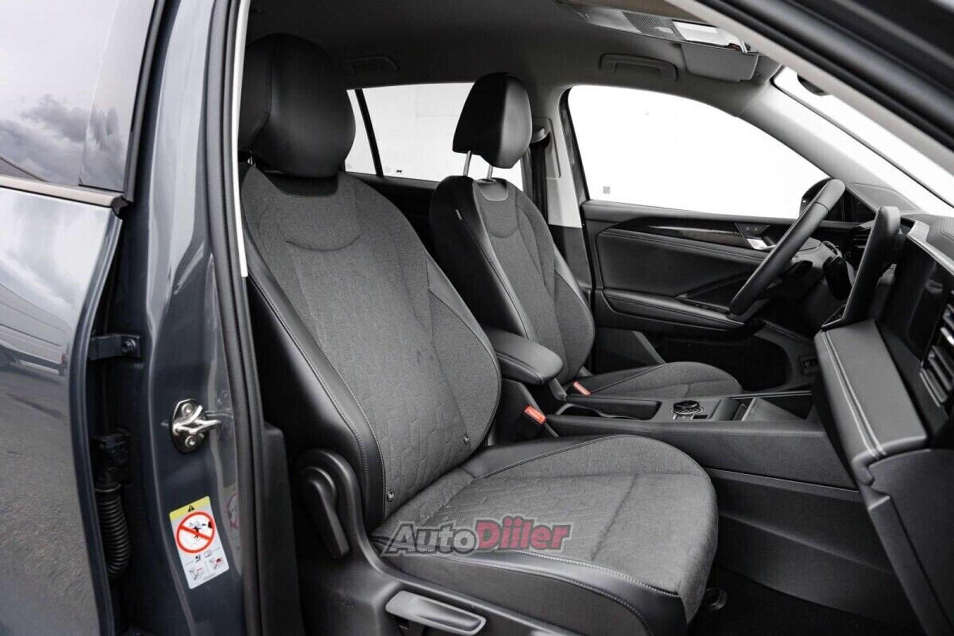 Volkswagen Tiguan 1.5 110kW 2024, kuva 7/10