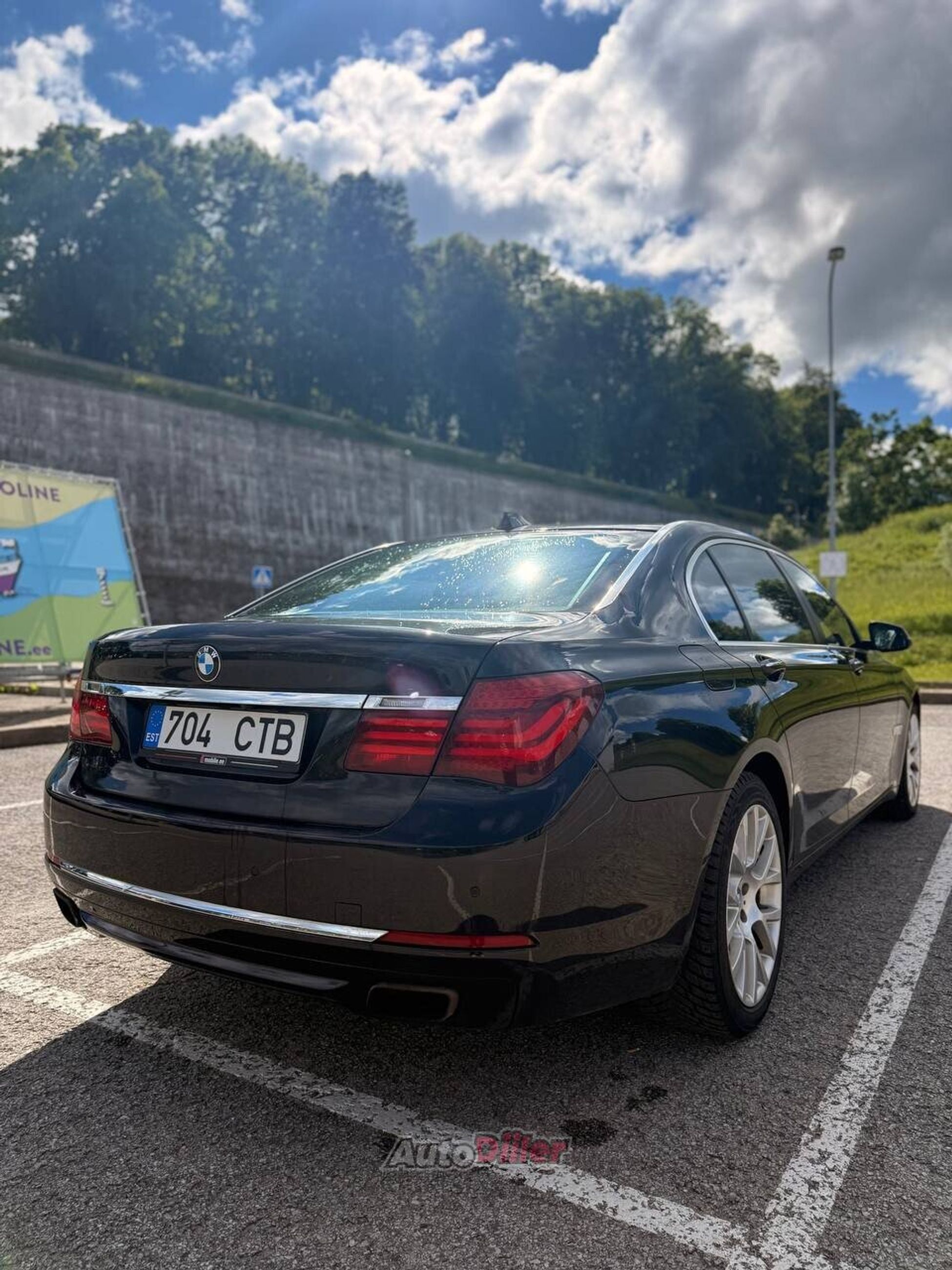 BMW 750 3.0d Long Xdrive 3.0 280kW 2012, photo 4/10