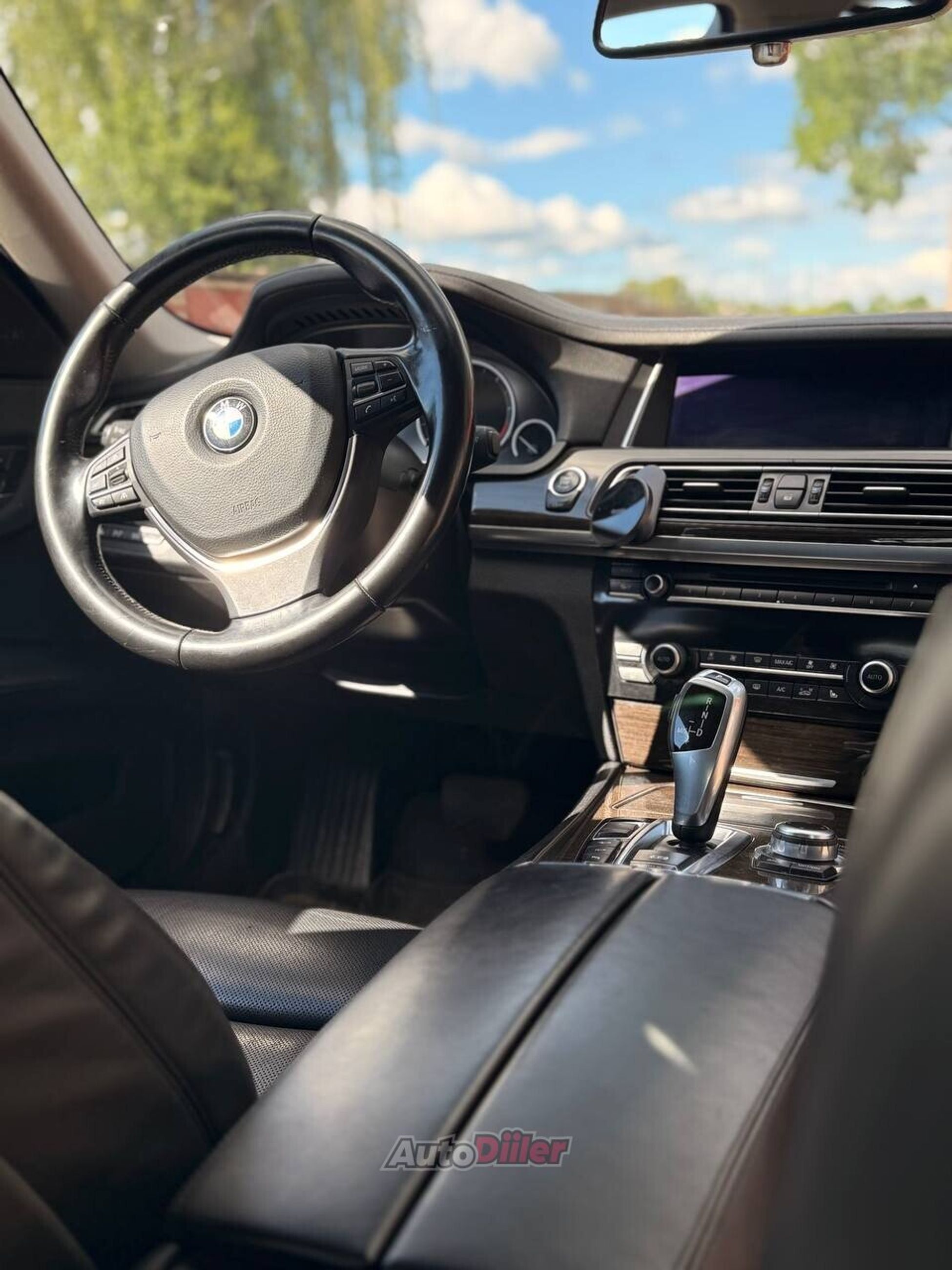 BMW 750 3.0d Long Xdrive 3.0 280kW 2012, photo 6/10