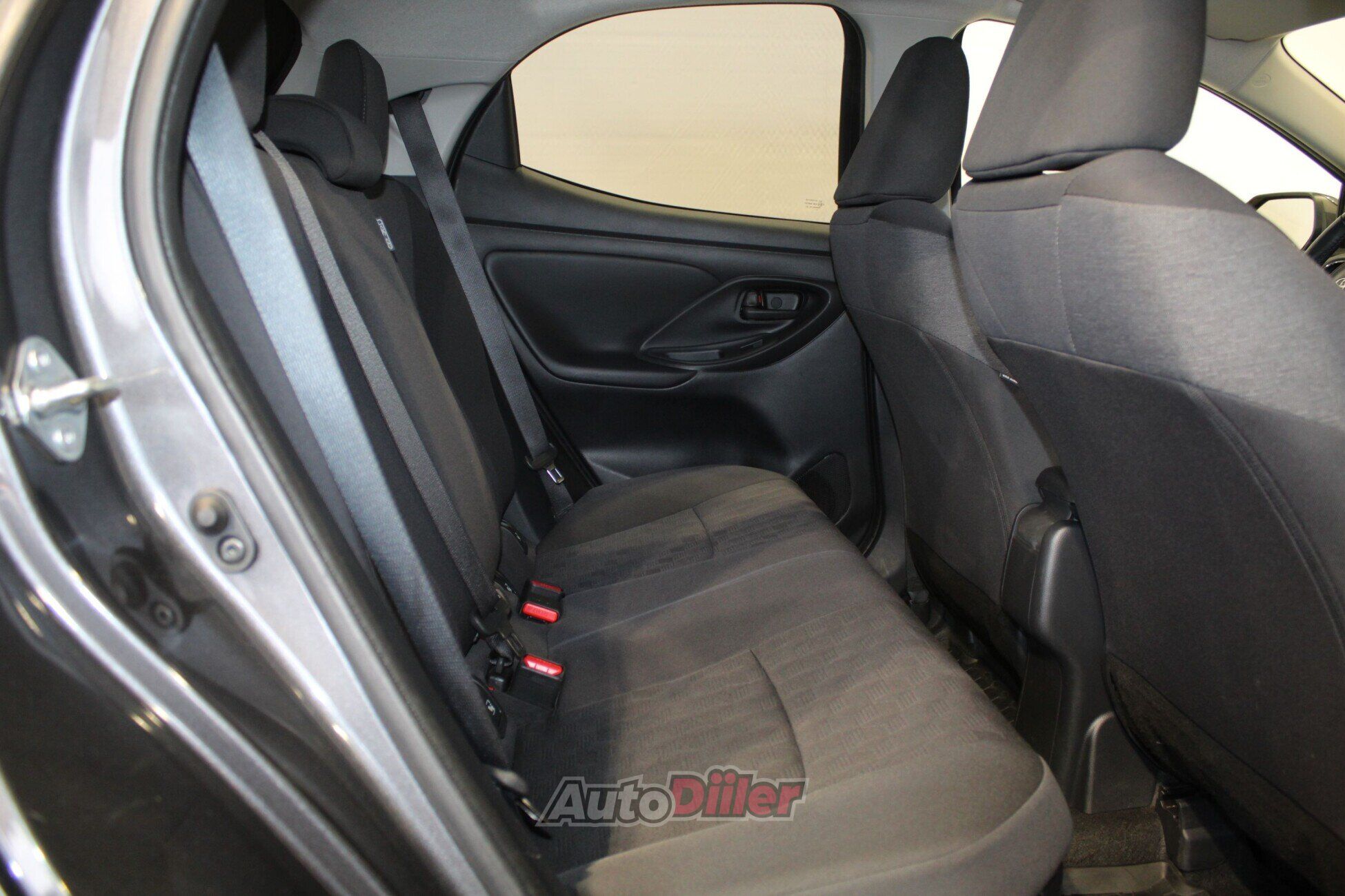 Toyota Yaris 2024, photo 7/10