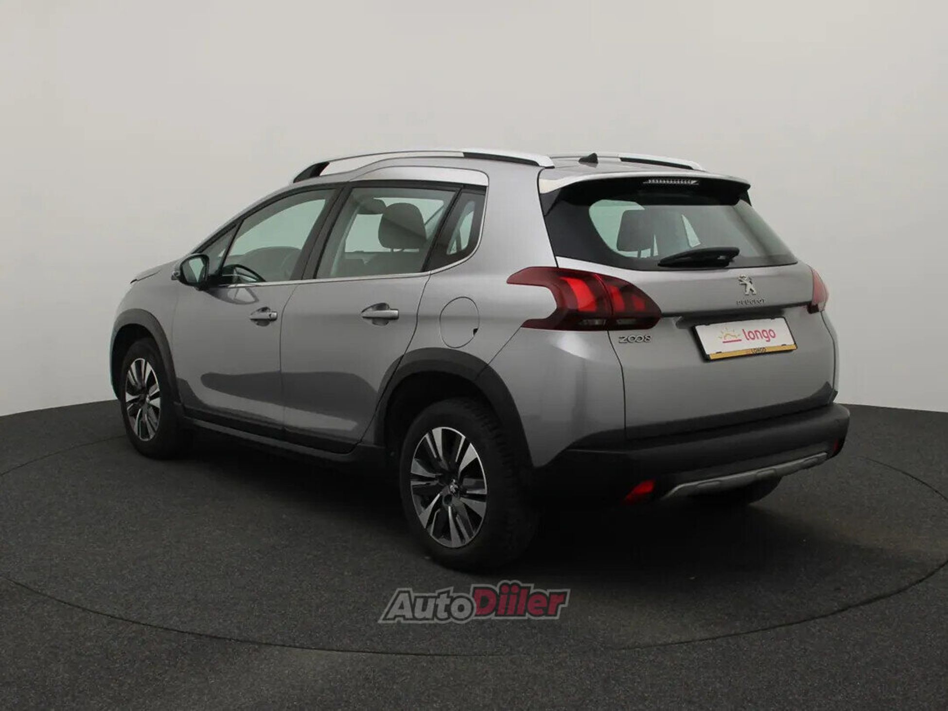 Peugeot 2008 Allure 1.5 75kW 2019, photo 7/10