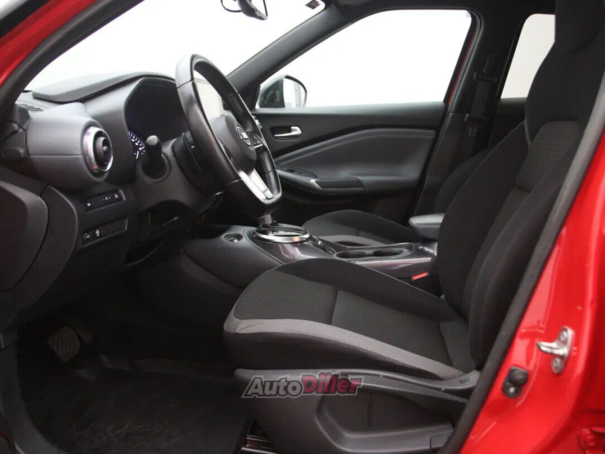 Nissan Juke N-Connecta 1.0 84kW 2022, photo 4/10