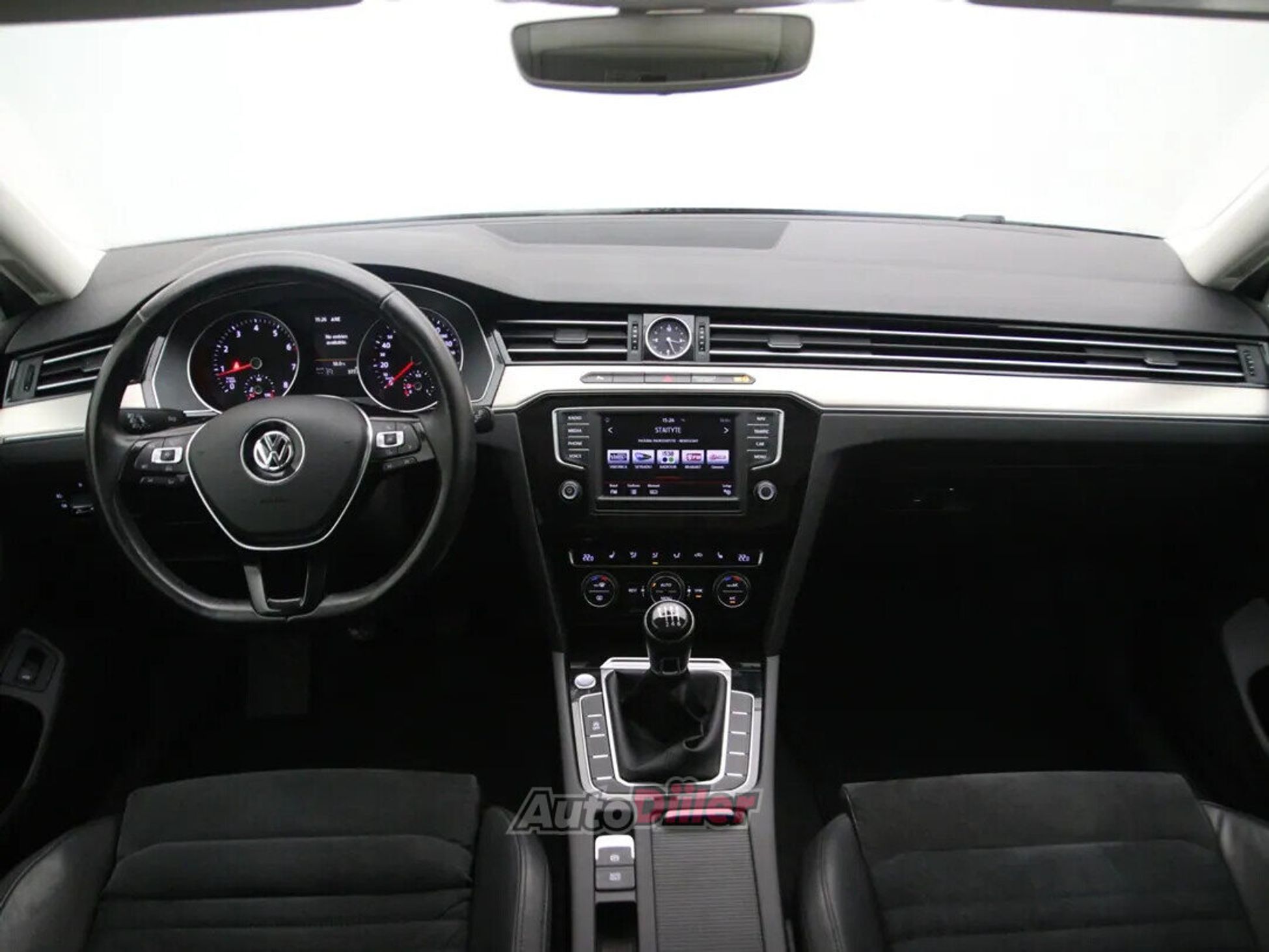 Volkswagen Passat Highline 1.4 110kW 2015, photo 2/10