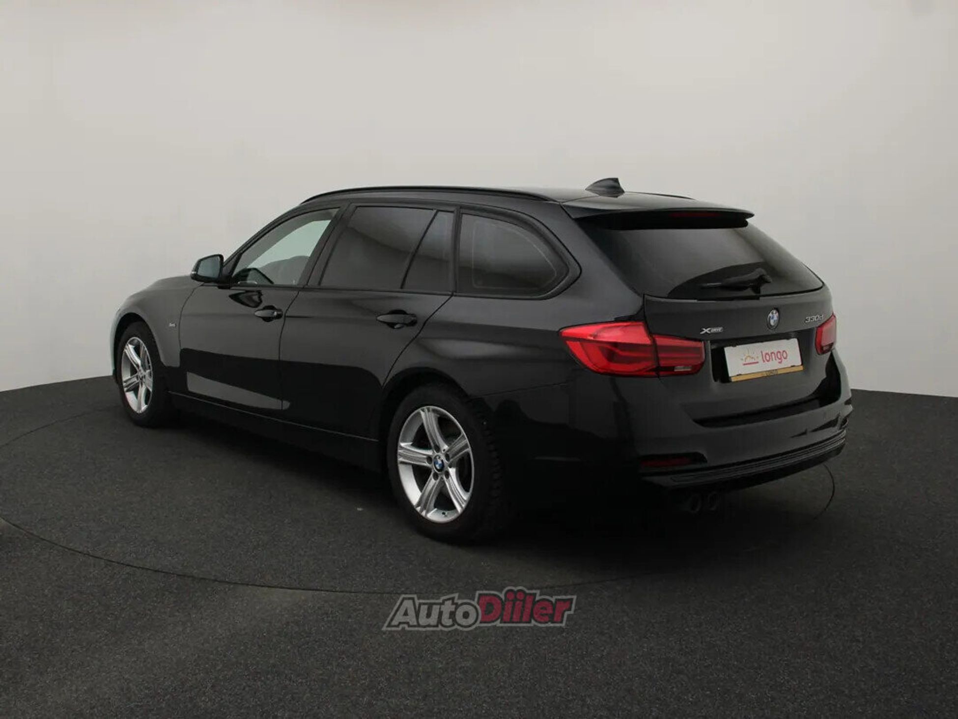 BMW 330 Sport Line 3.0 190kW 2016, kuva 7/10
