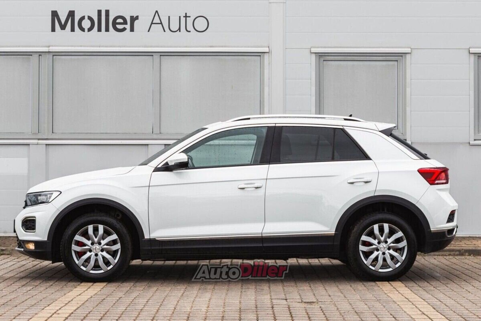 Volkswagen T-Roc 2.0 140kW 2019, photo 2/10
